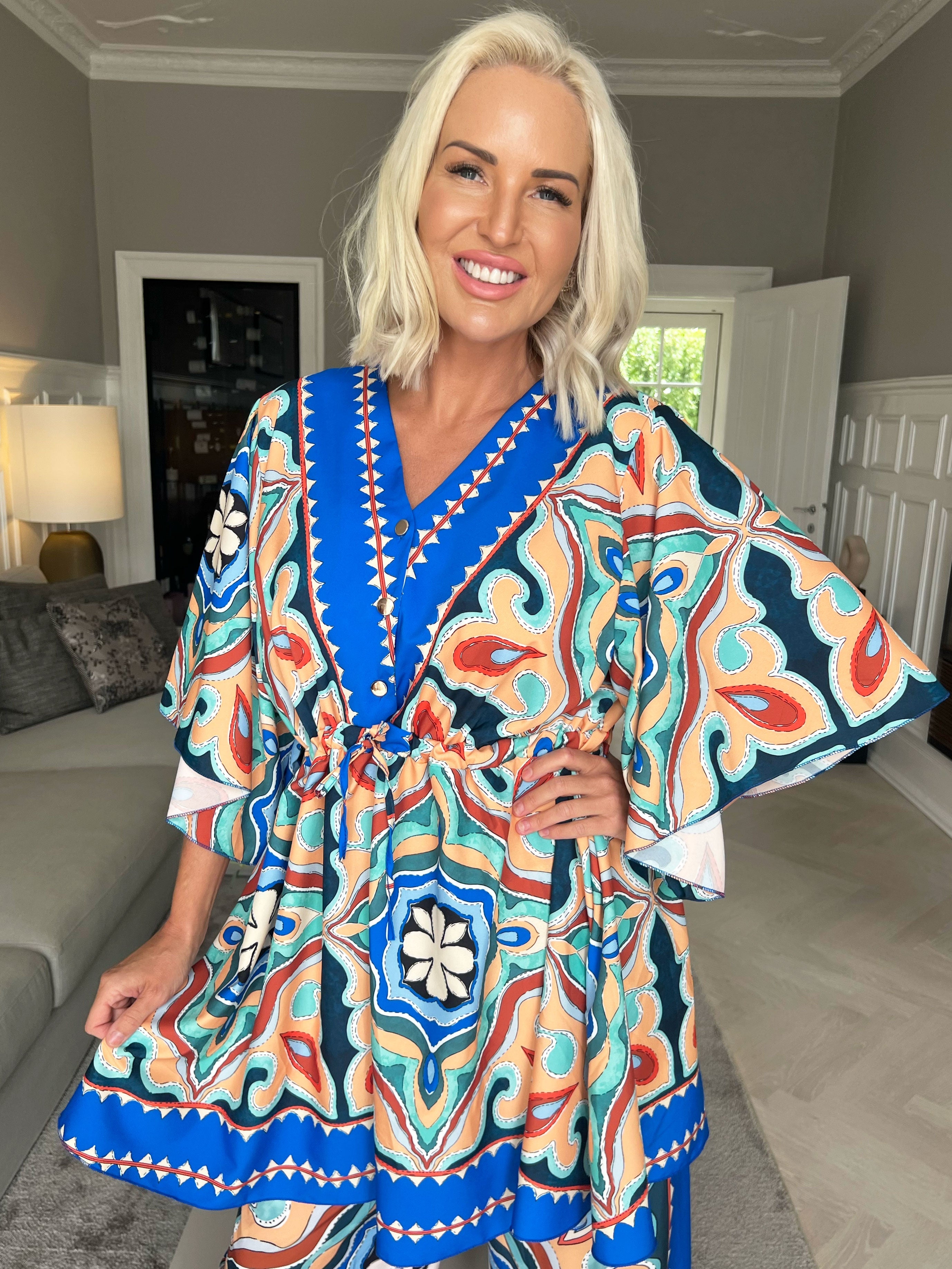 Yeva Tunika - Lång mönstrad tunika med knytband