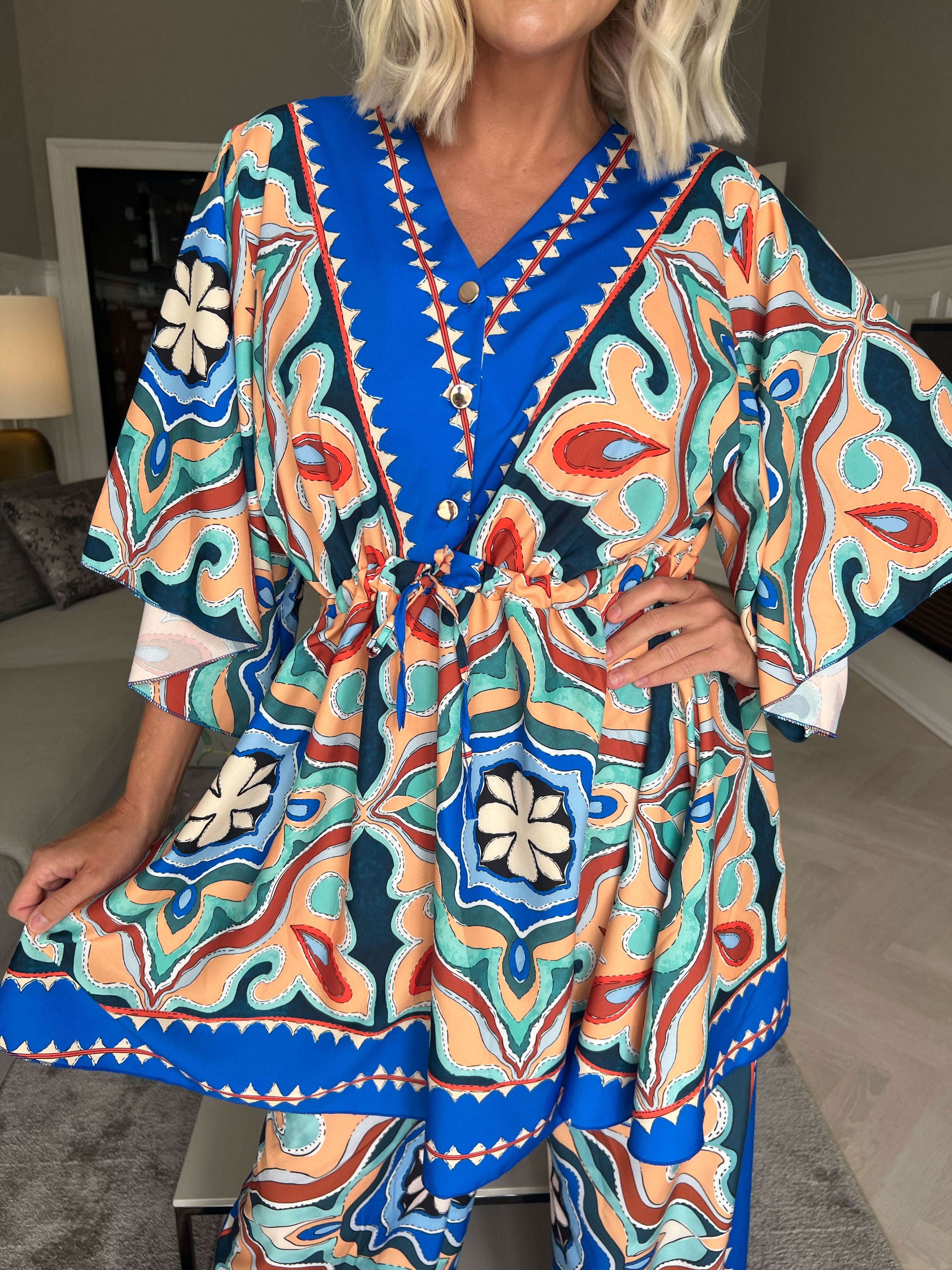 Yeva Tunika - Lång mönstrad tunika med knytband