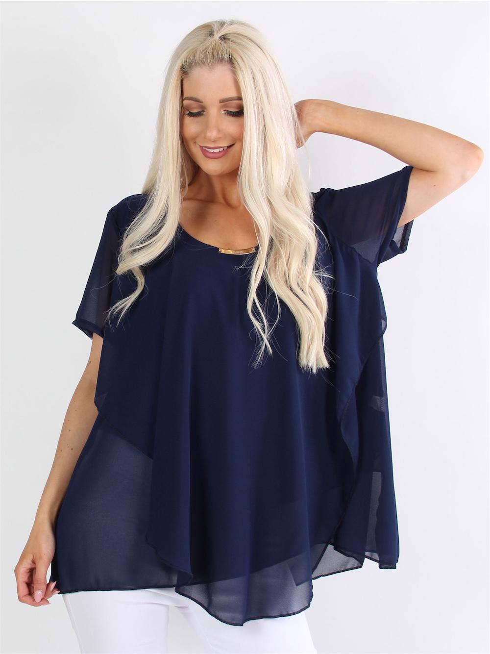 Addison - Blus i chiffong med litet guldspänne