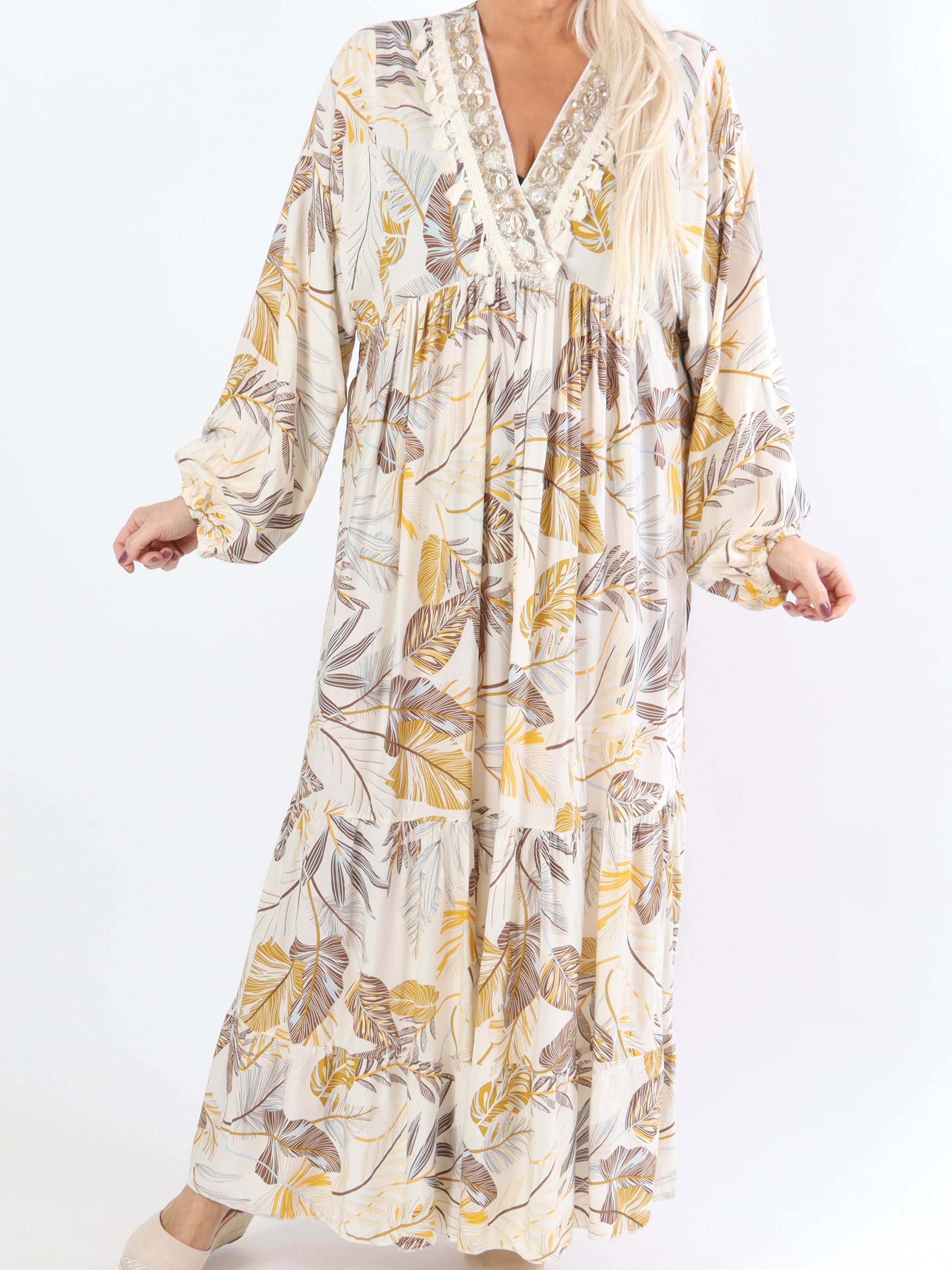 Adelaida Leaf - Plus size klänning med snäckor och fransar