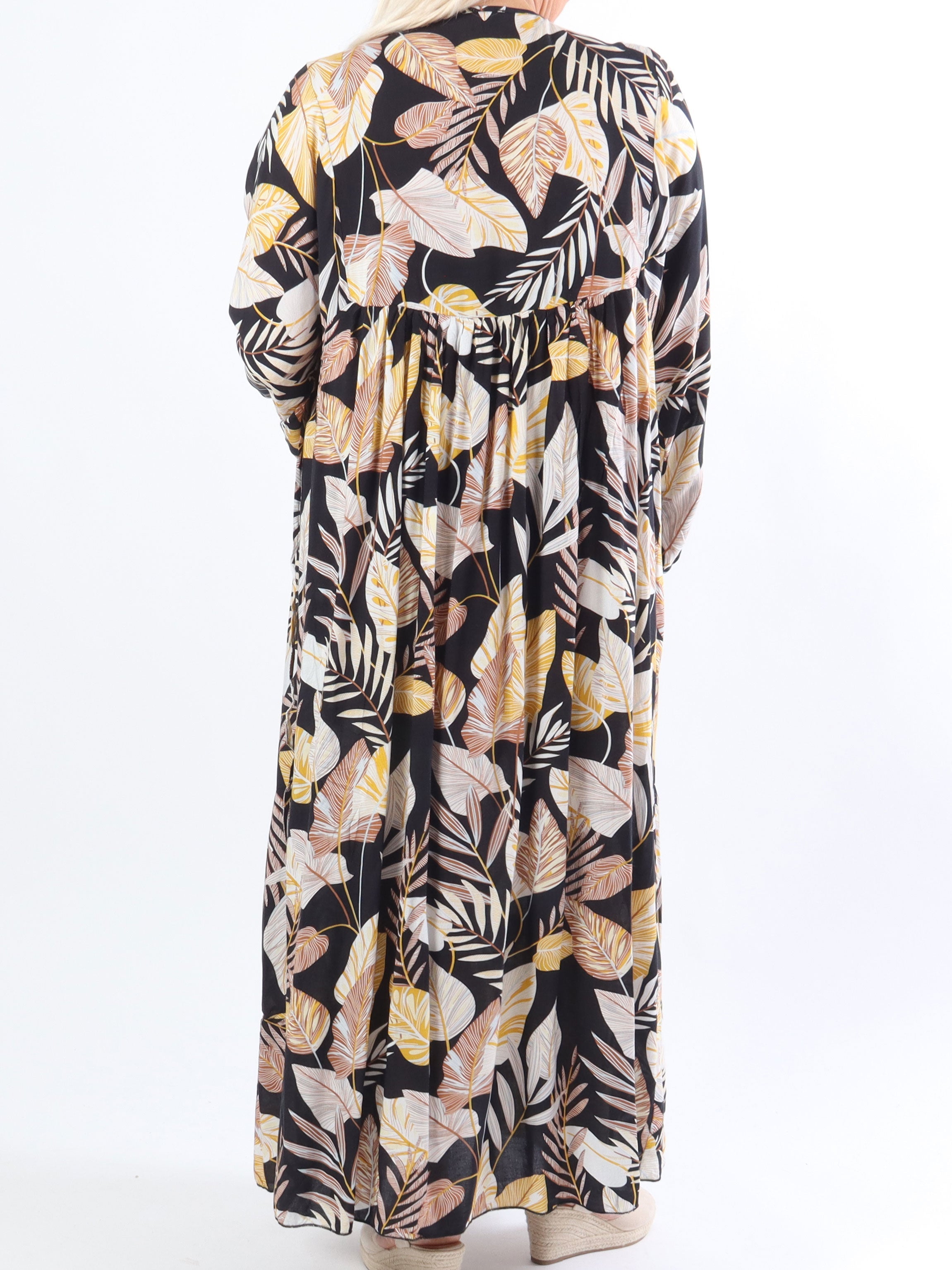 Adelaida Leaf - Plus size klänning med snäckor och fransar