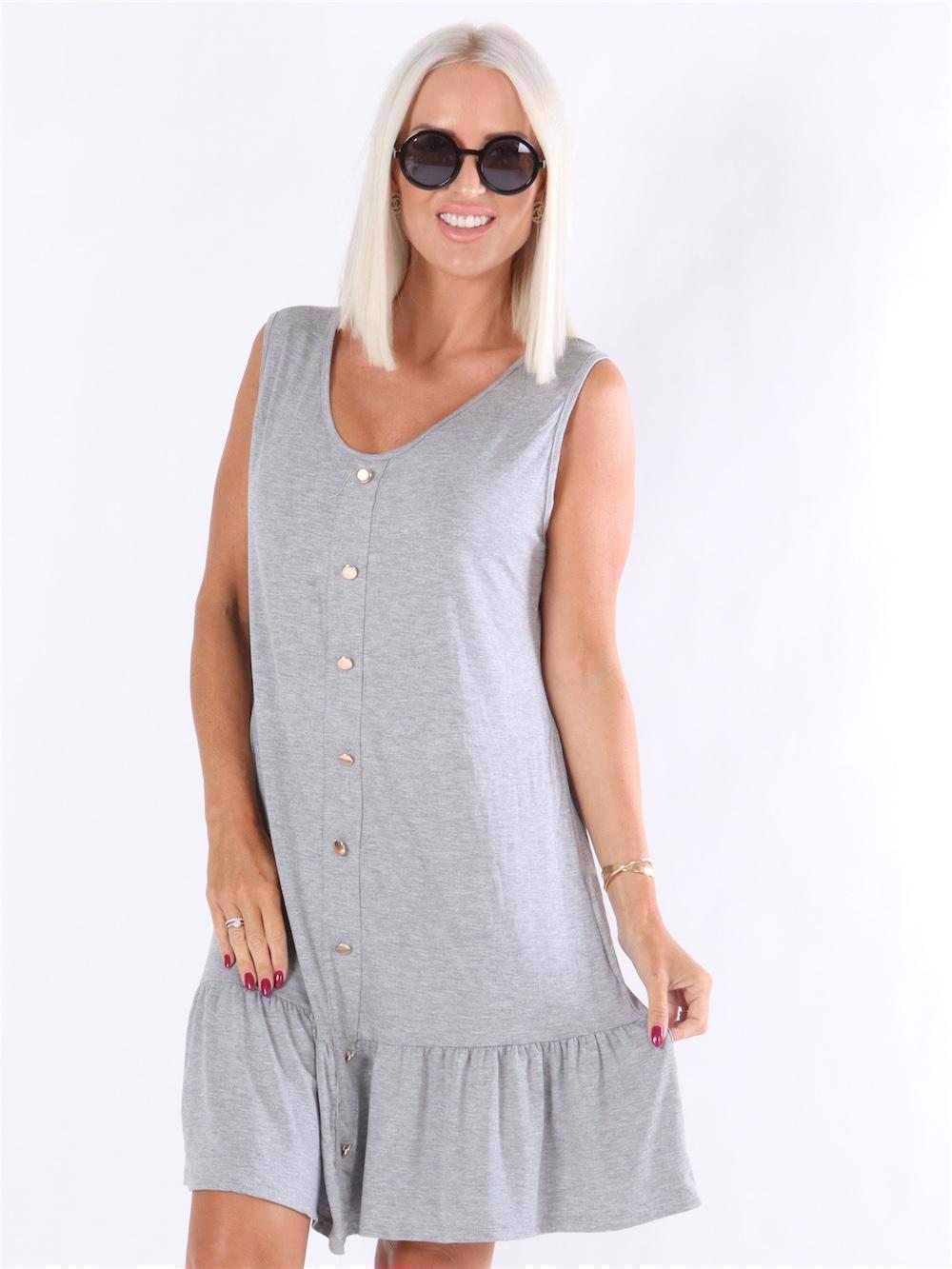 Adele - Klänning med dekorativa guldknappar och volangkant