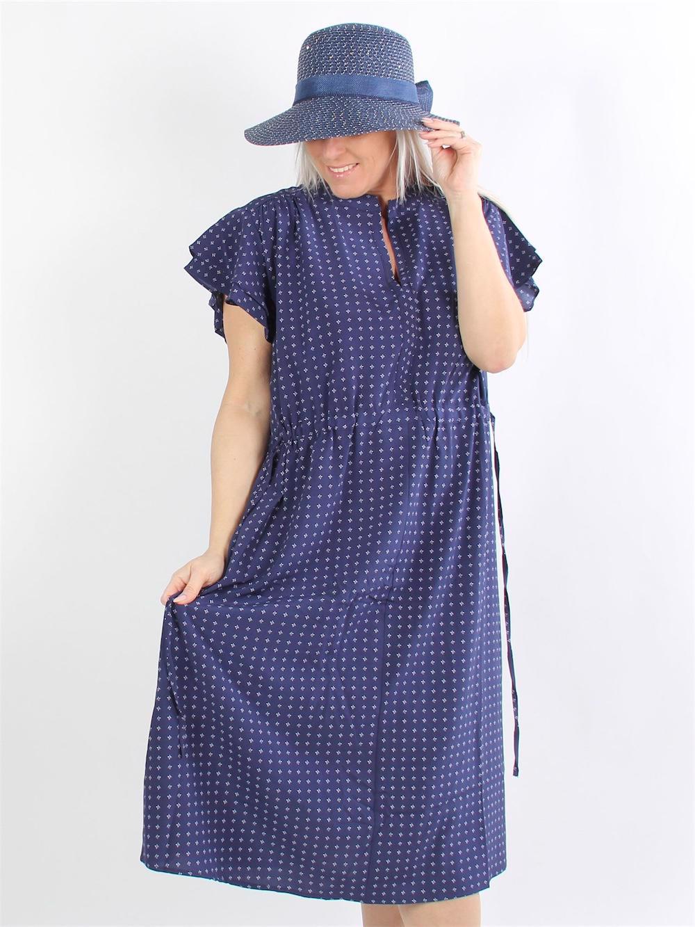 Adelita - Klänning med vitt mönster, volangärmar och band i midjan