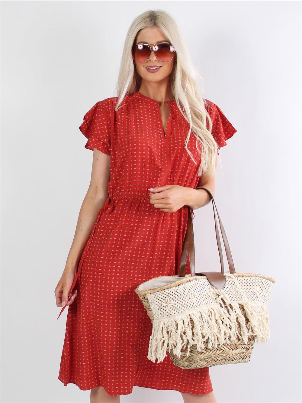 Adelita - Klänning med vitt mönster, volangärmar och band i midjan