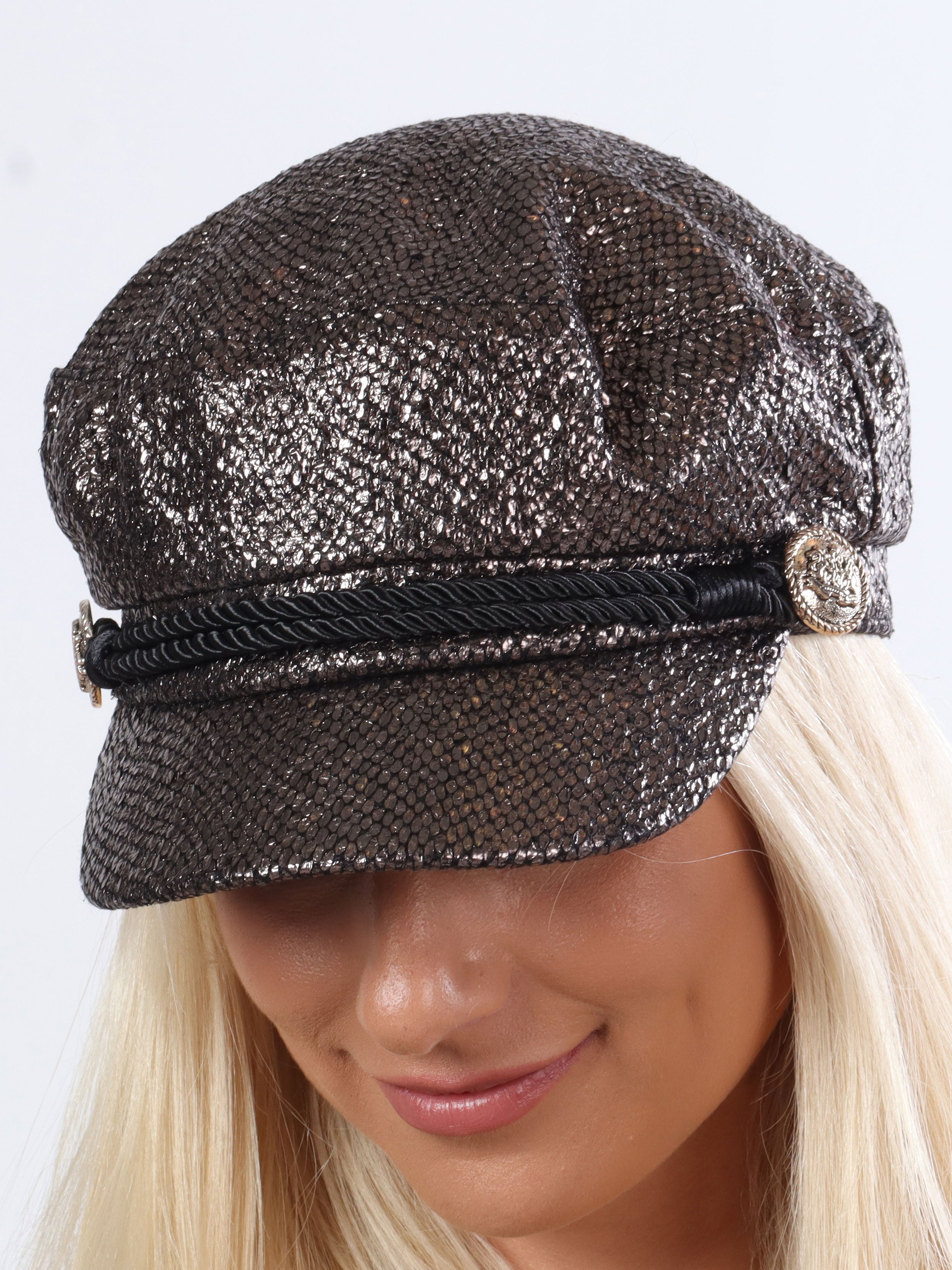 Adileyna - Glänsande hatt med skugga