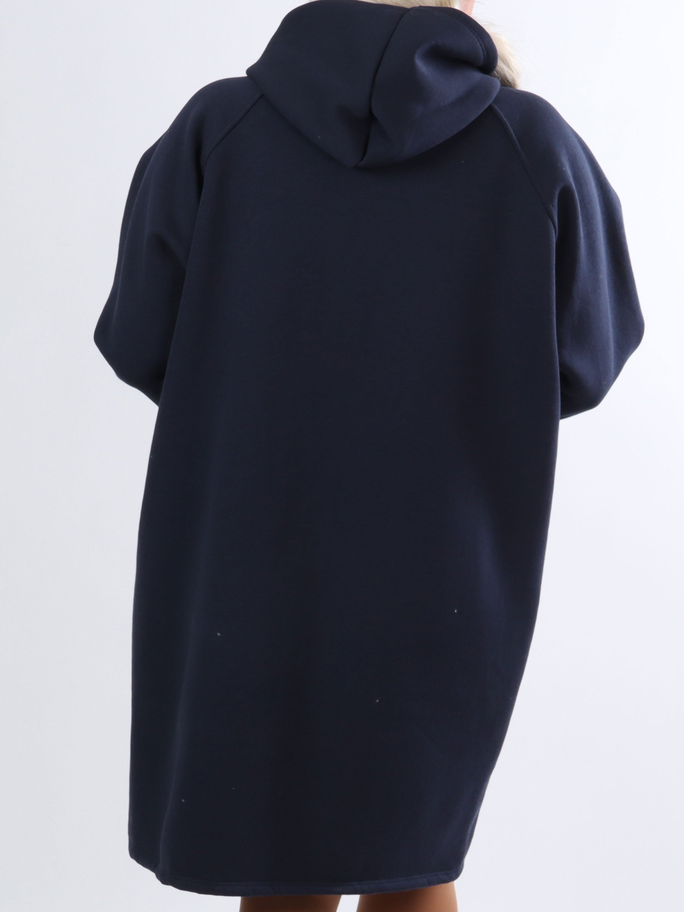 Adrianna - Plus size hoodie klänning med text framtill