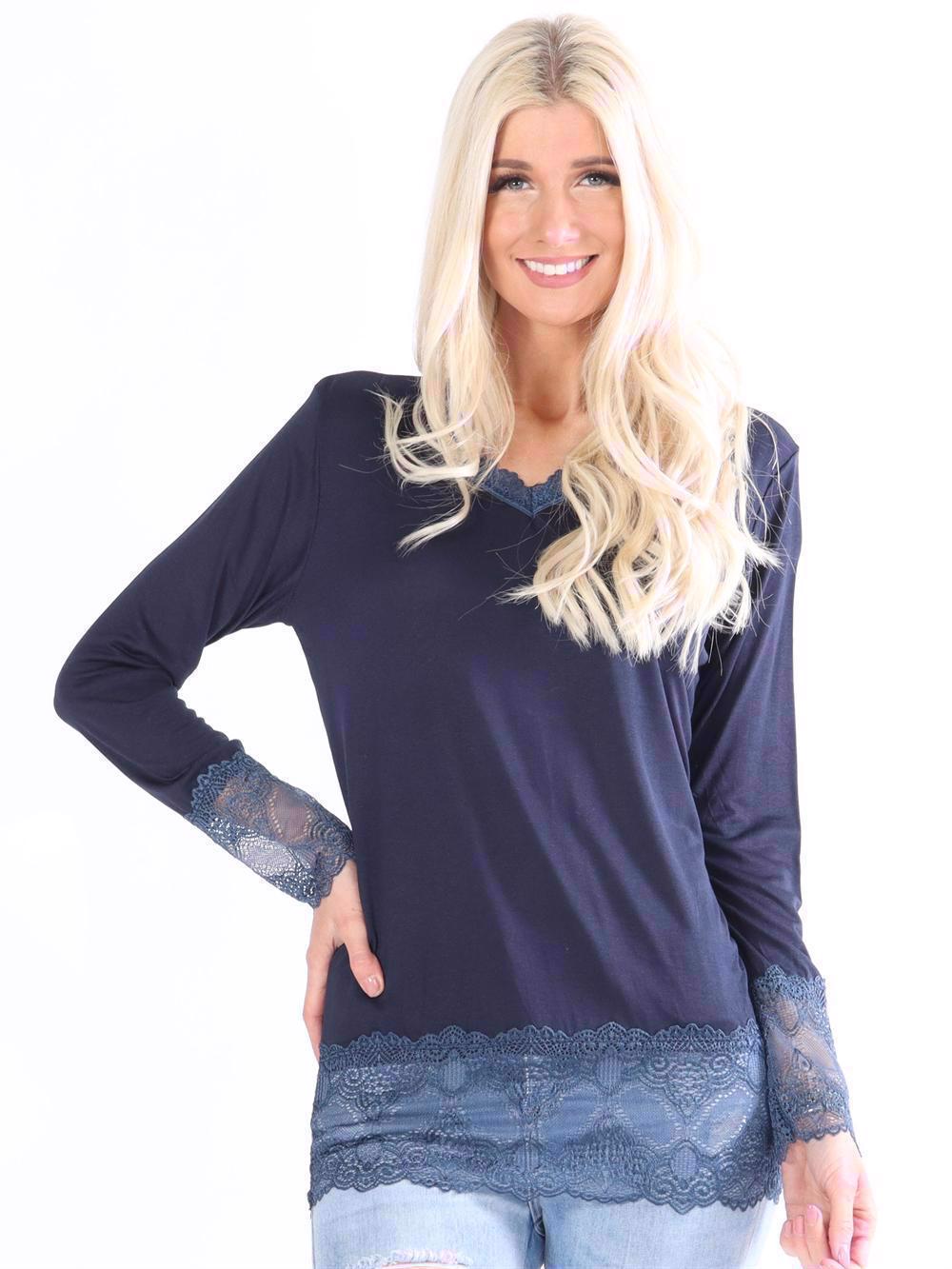 Aggi - Blus med spets