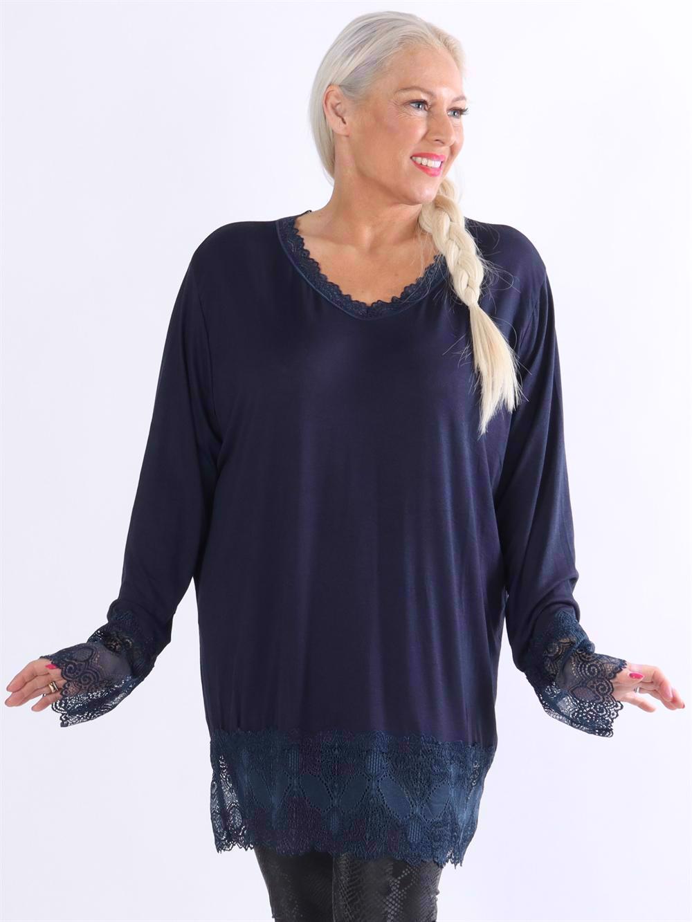 Aggi - Blus med spets