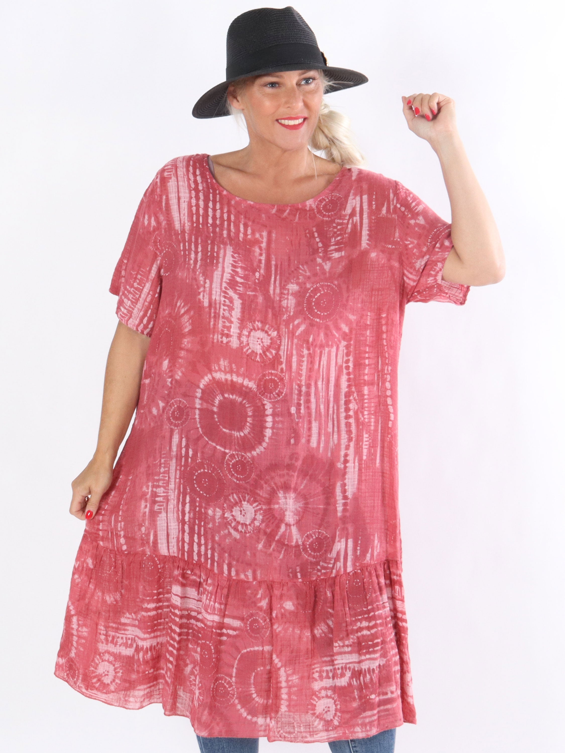 Aia - Lång klänning med liten volangkant i nederkanten