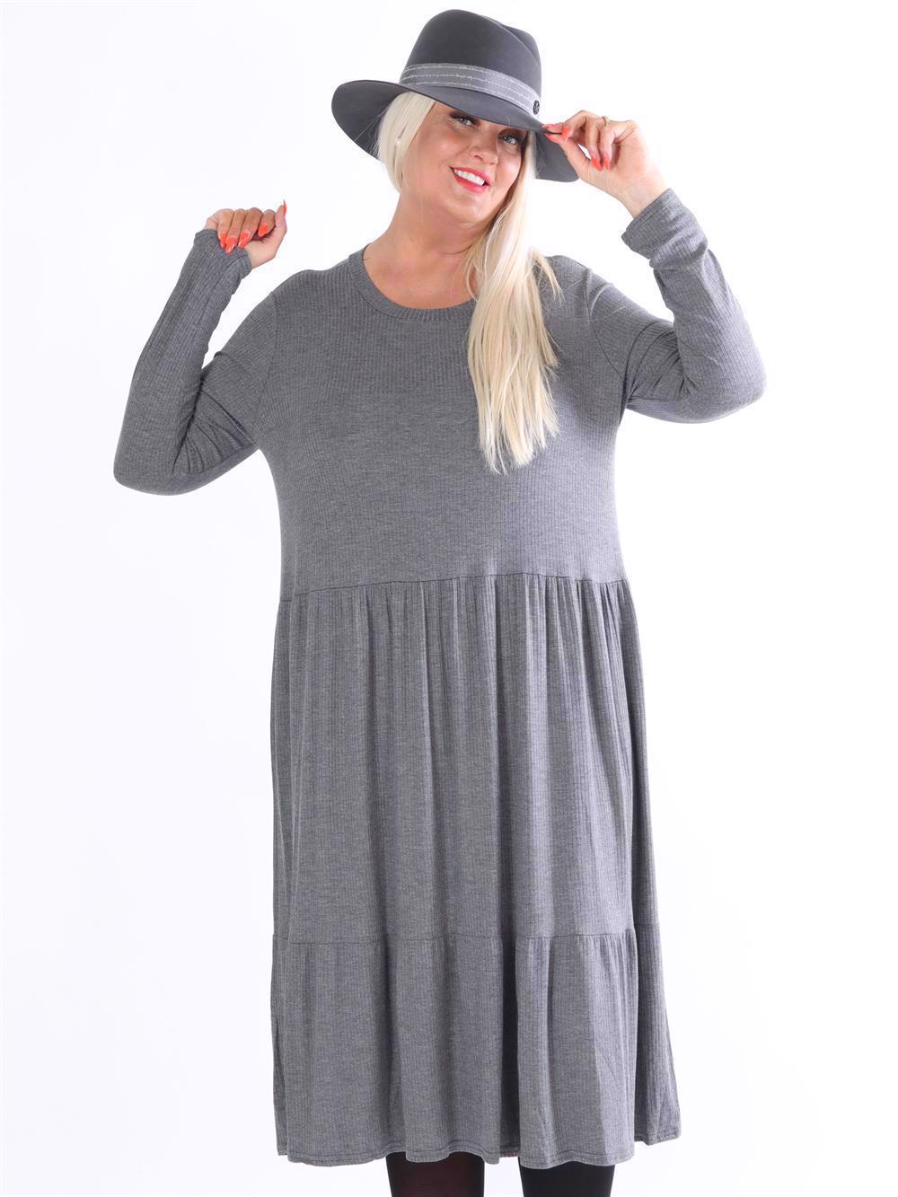 Aika - Lång klänning i stretchigt mjukt tyg