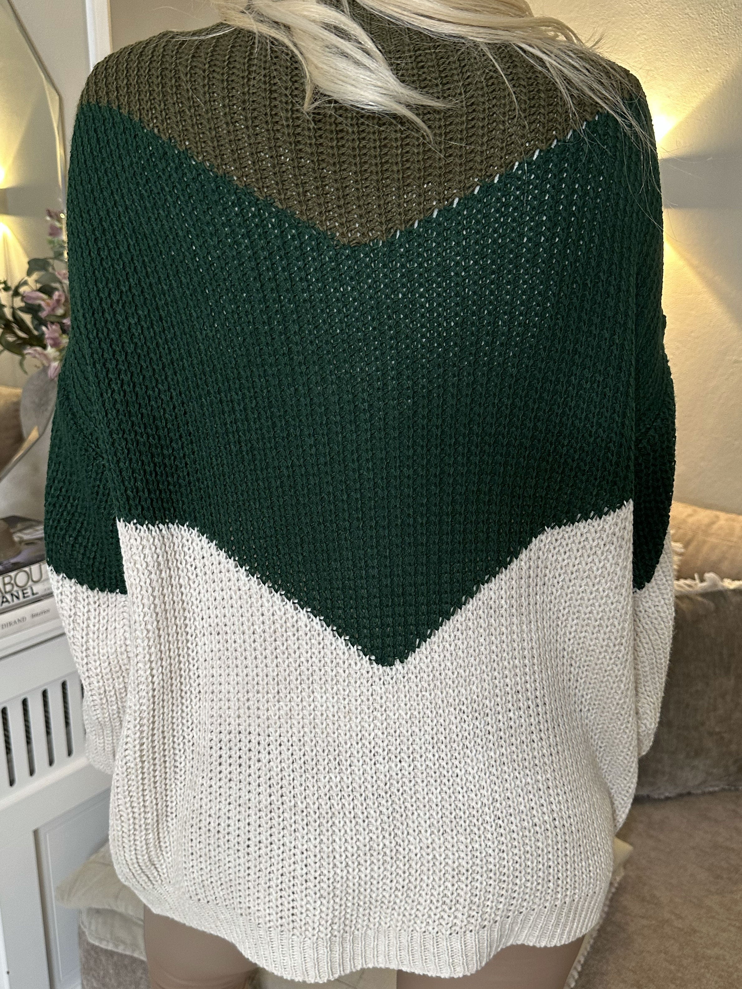 Alabama - Söt stickad tröja med volangkanter