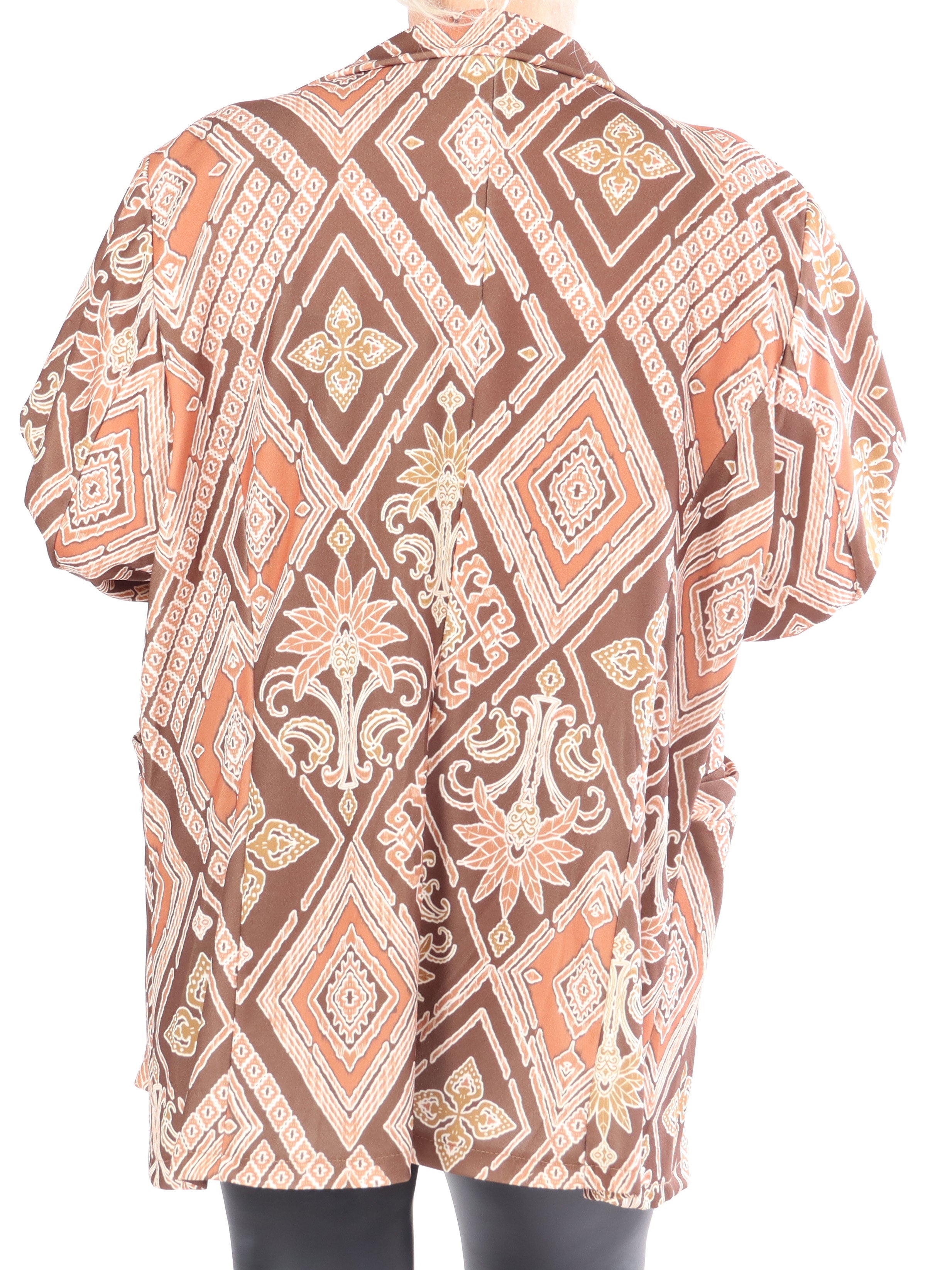 Alberte Pattern - Mönstrad blazer i stora storlekar