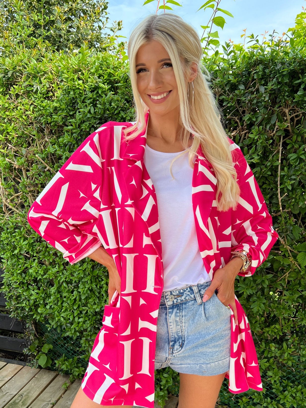 Alberte - Blazer med vit skrift