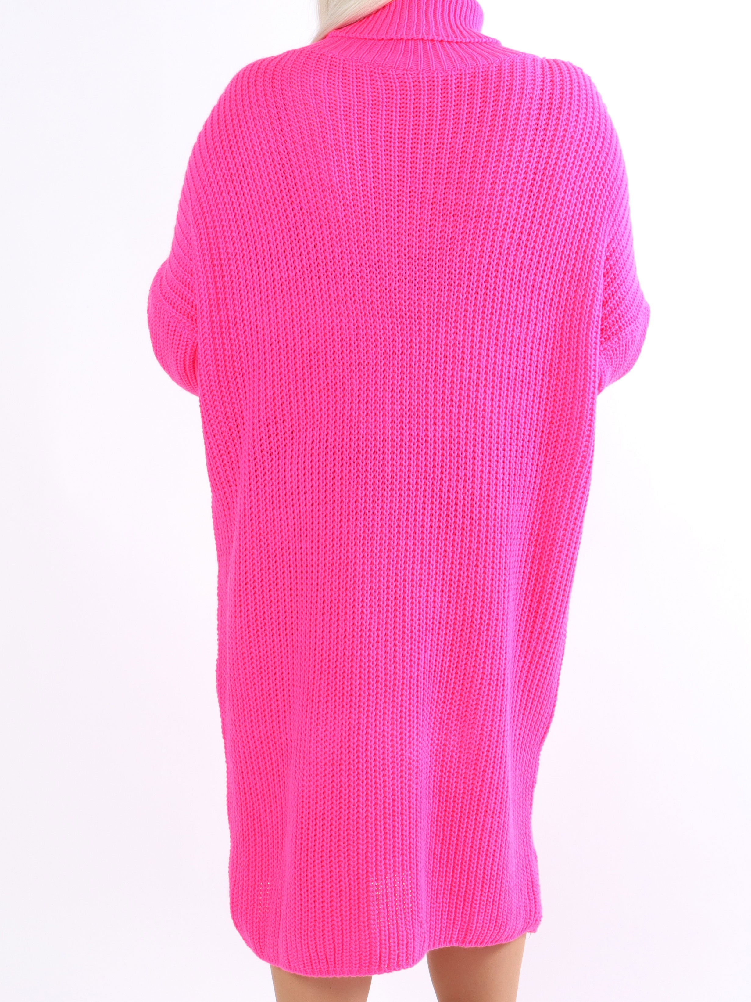 Alice - Plus size stickad klänning med rullhals