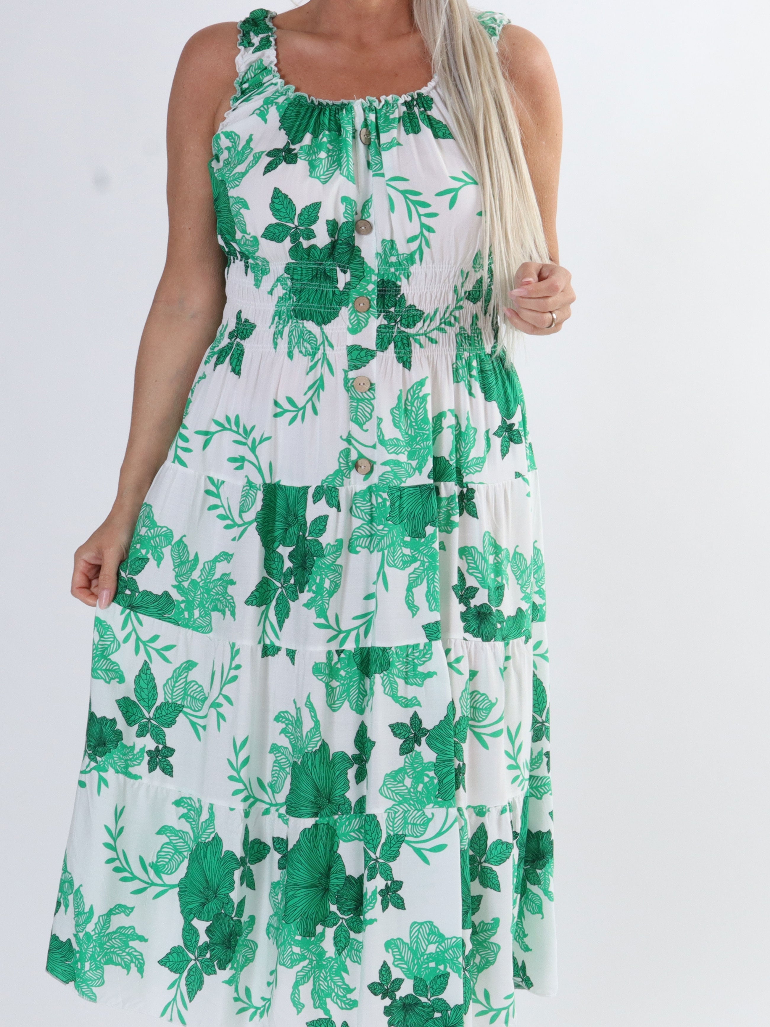 Alicia flower short - Lång plus size klänning med smock och blommigt tryck