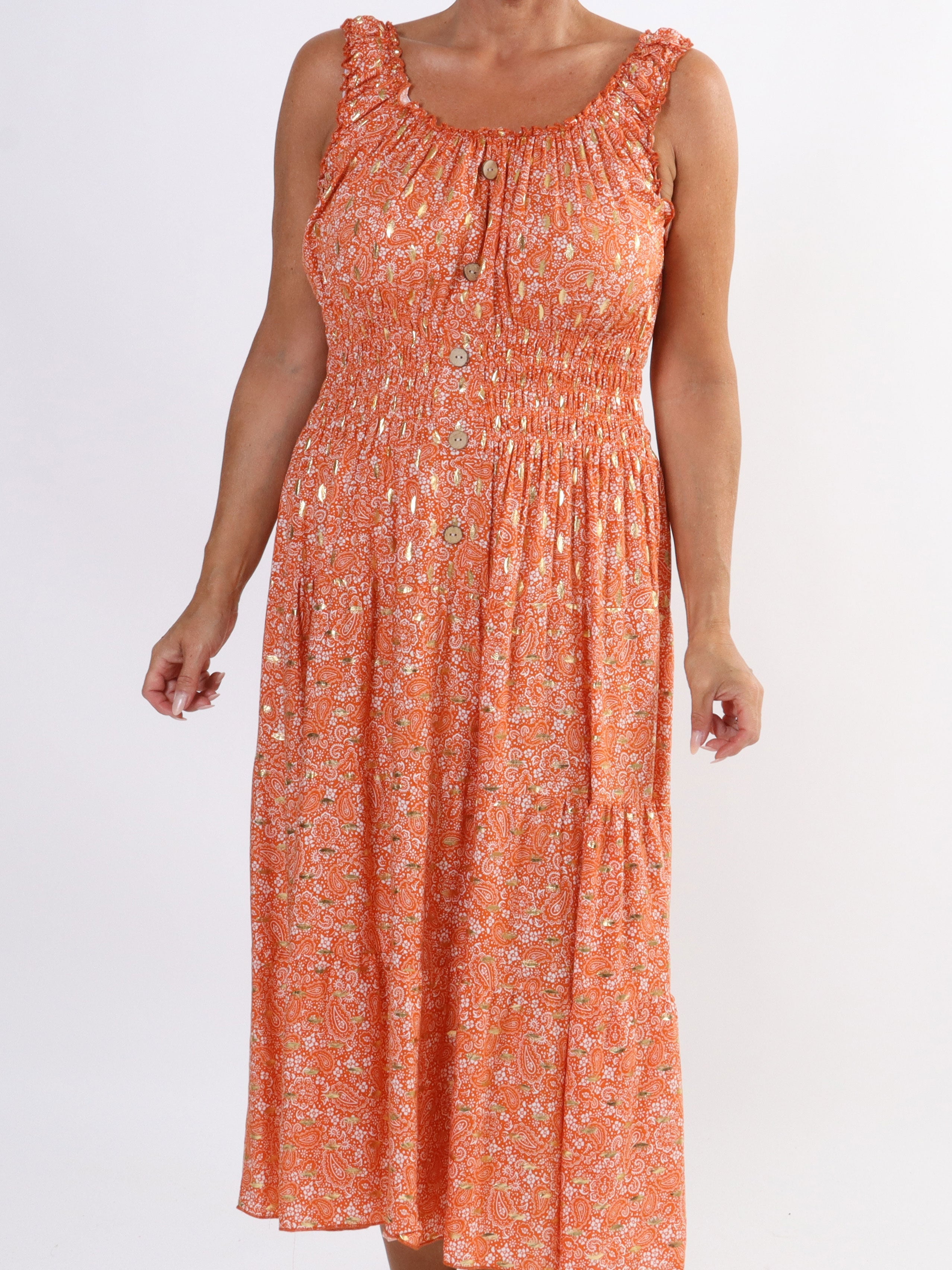 Alicia Paisley - Lång viskosklänning med band och paisleymönster i plus size