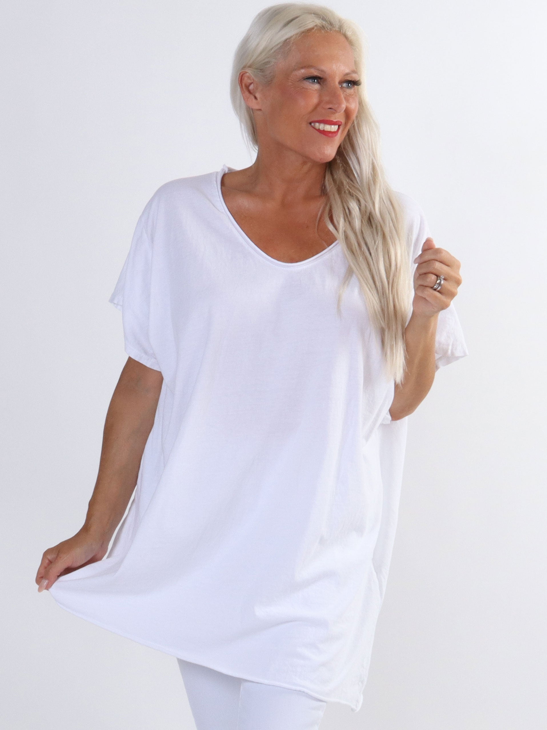 Alison - Bomulls t-shirt med v-ringning i plusstorlek