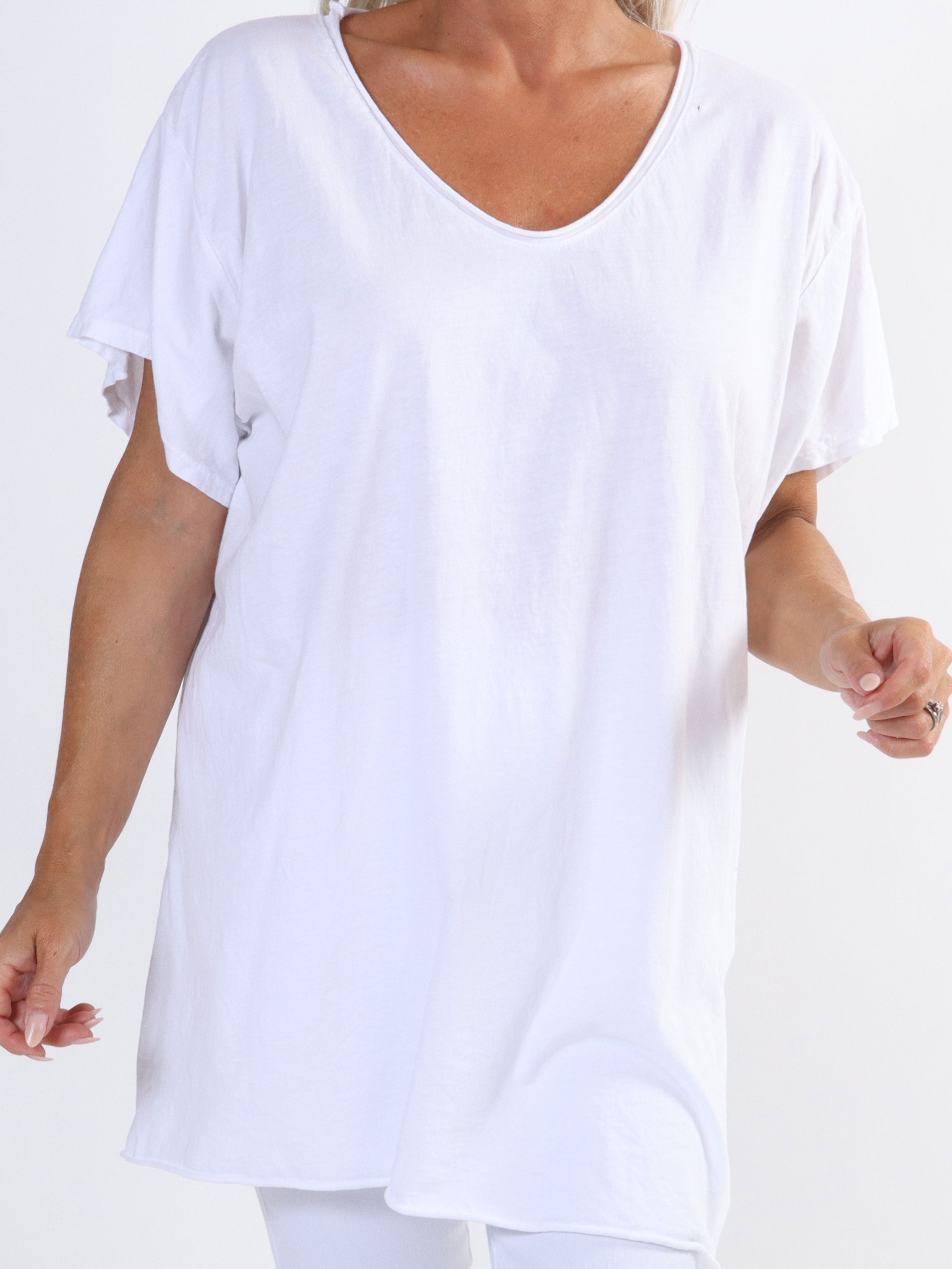 Alison - Bomulls t-shirt med v-ringning i plusstorlek