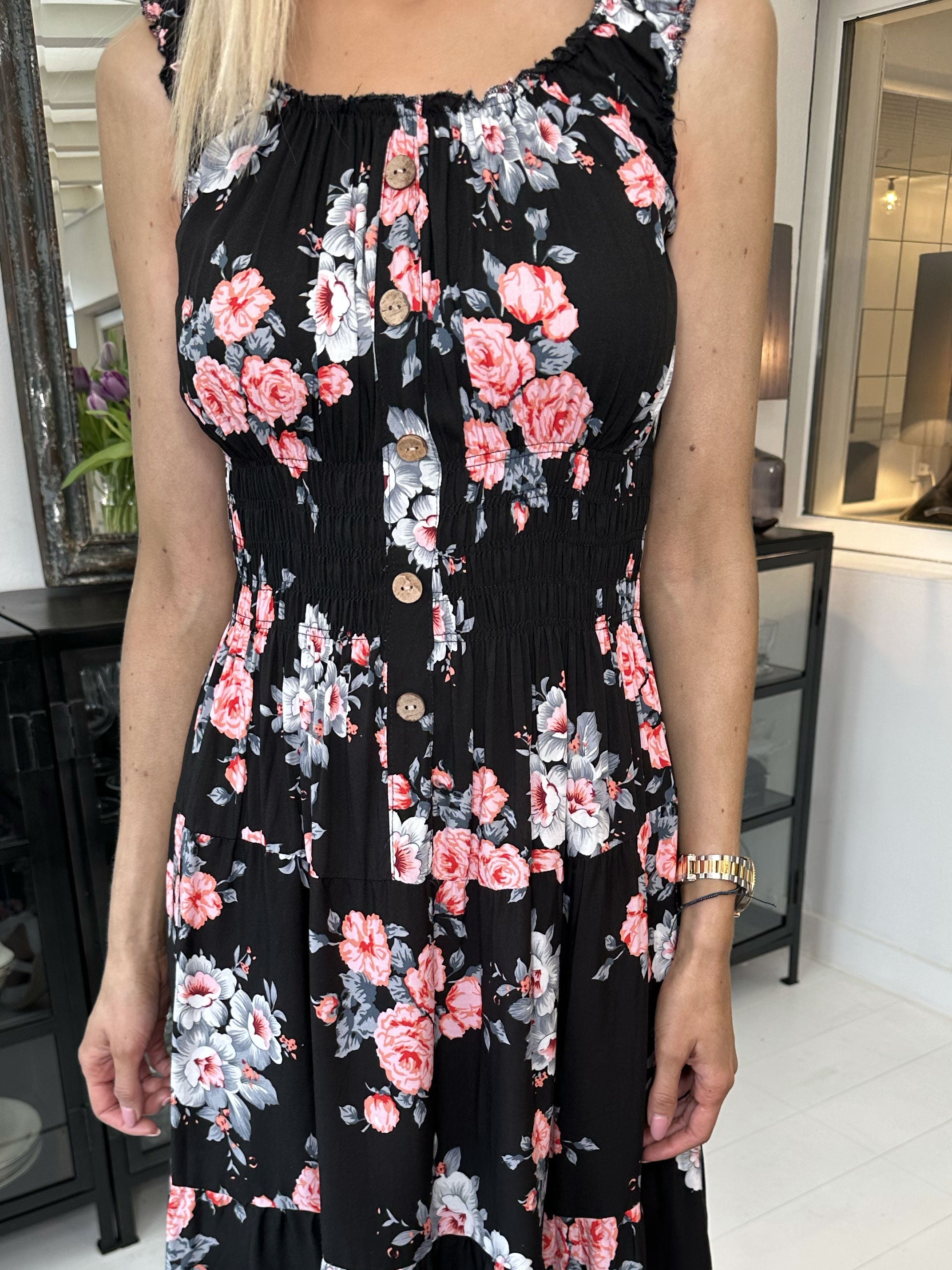 Alicia Rose - Lång bandklänning med blommigt tryck