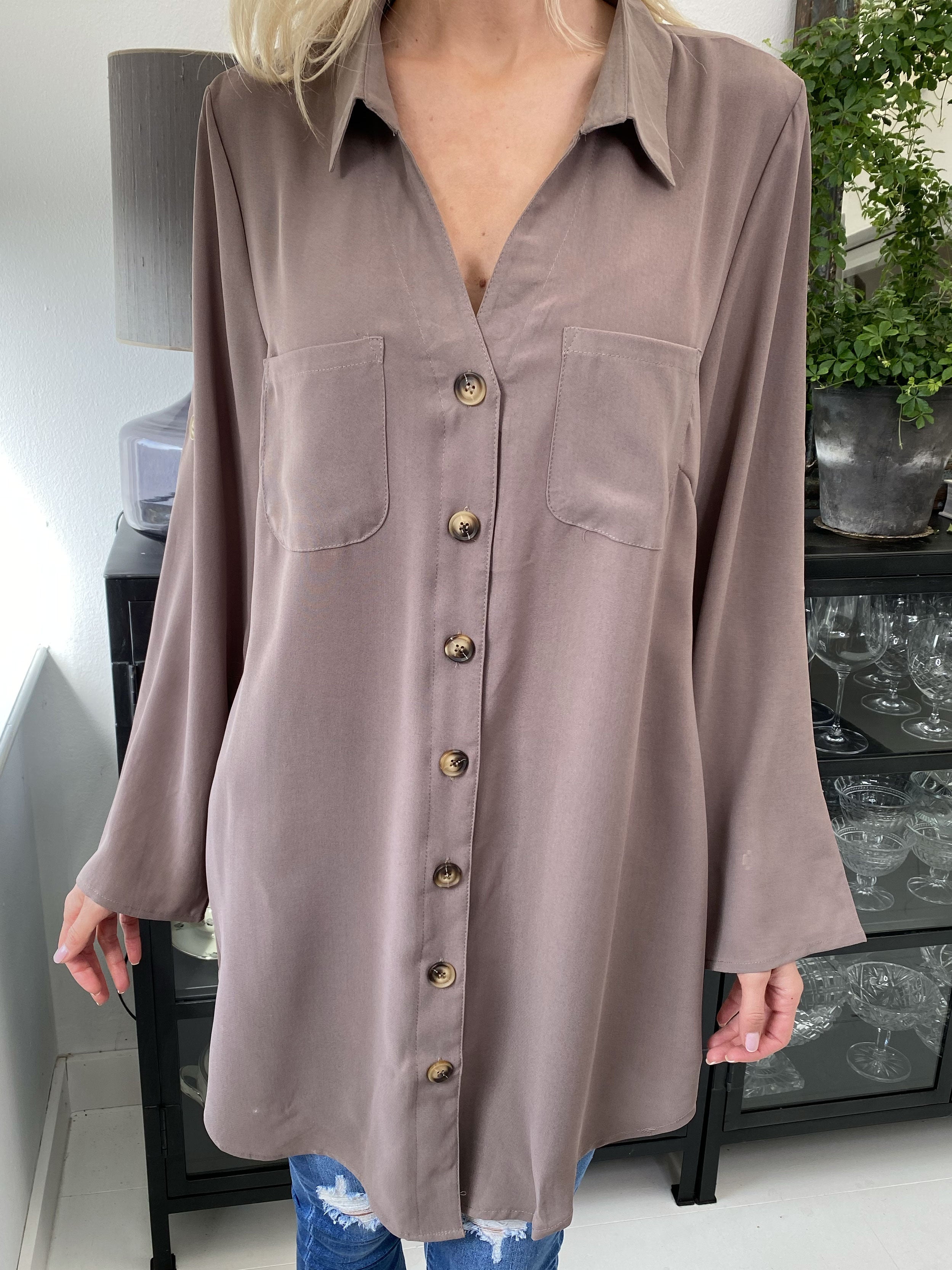 Alyssa - Lätt enkel skjorta i lös passform