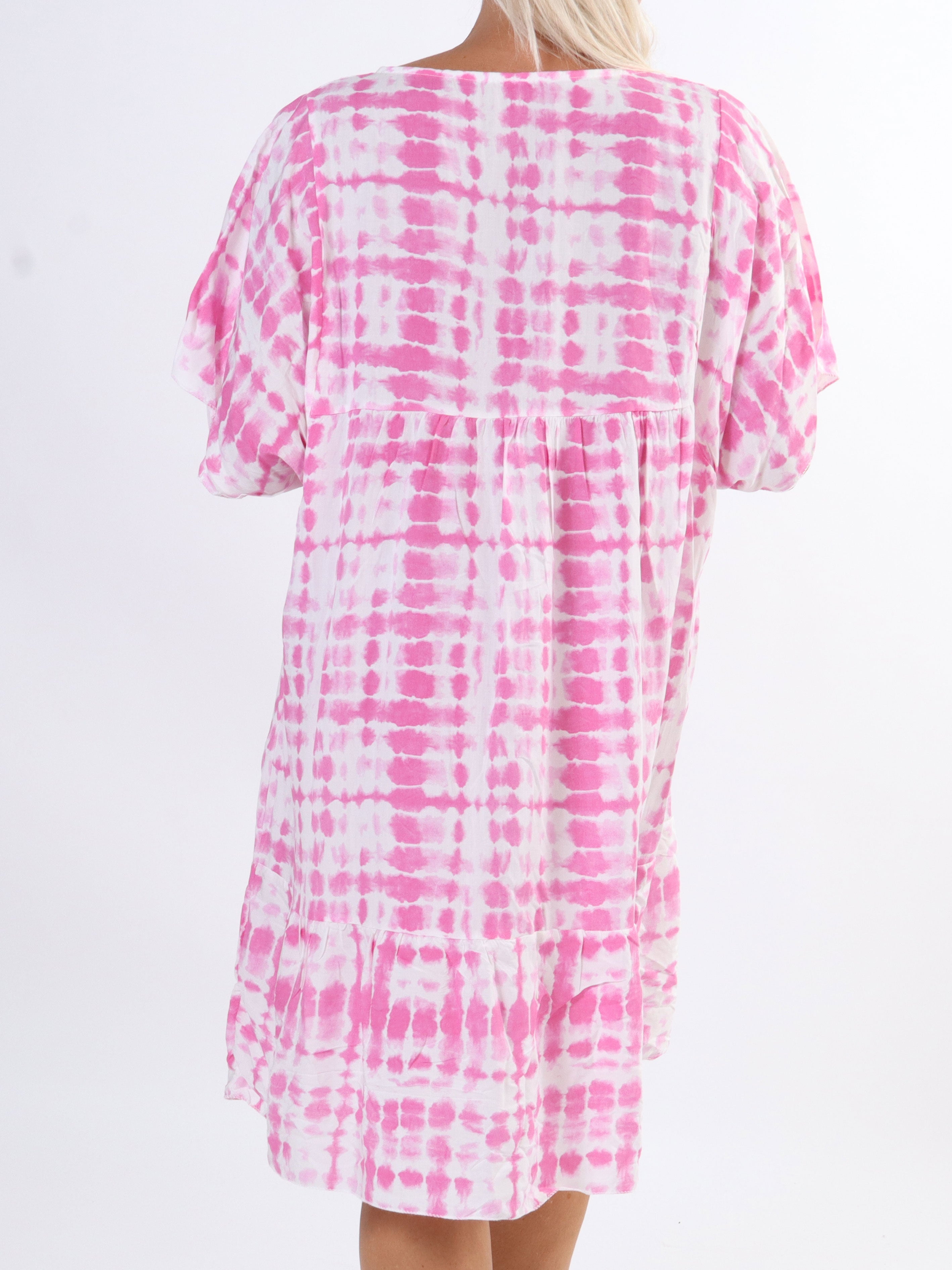 Amanza - Söt tunikaklänning i viskos med batikmönster i stora storlekar