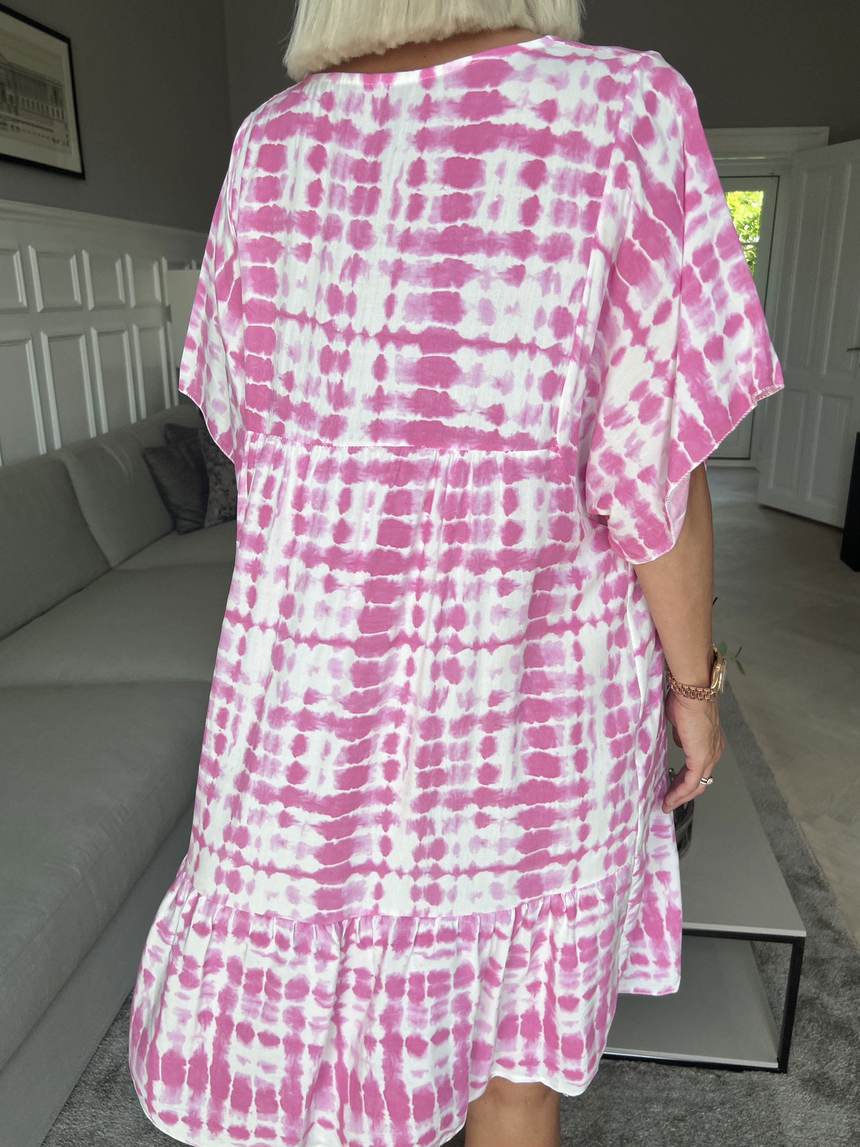 Amanza - Söt tunikaklänning i viskos med batikmönster