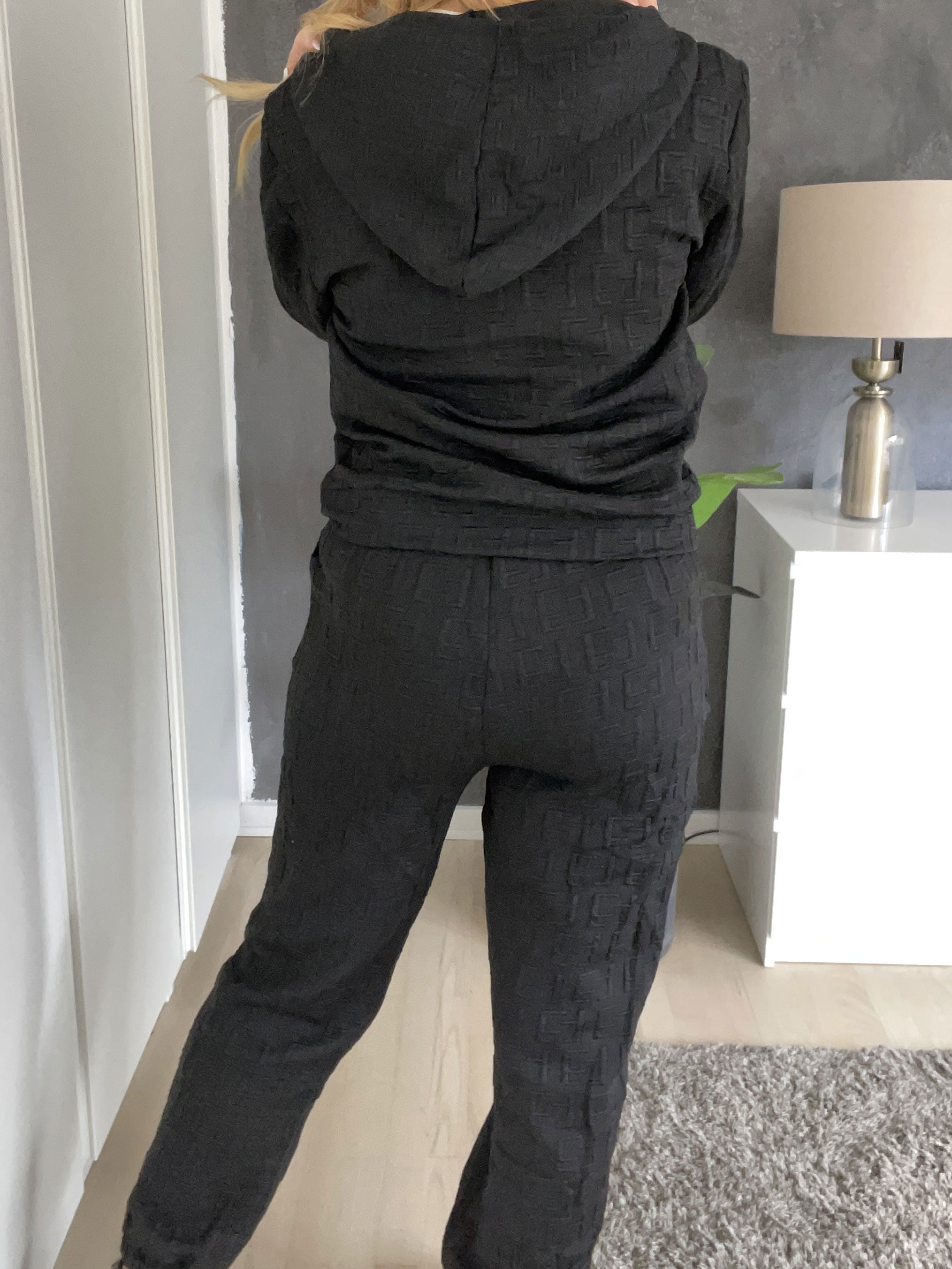 Amber - Enfärgat mönstrat jogging set i enfärgad färg