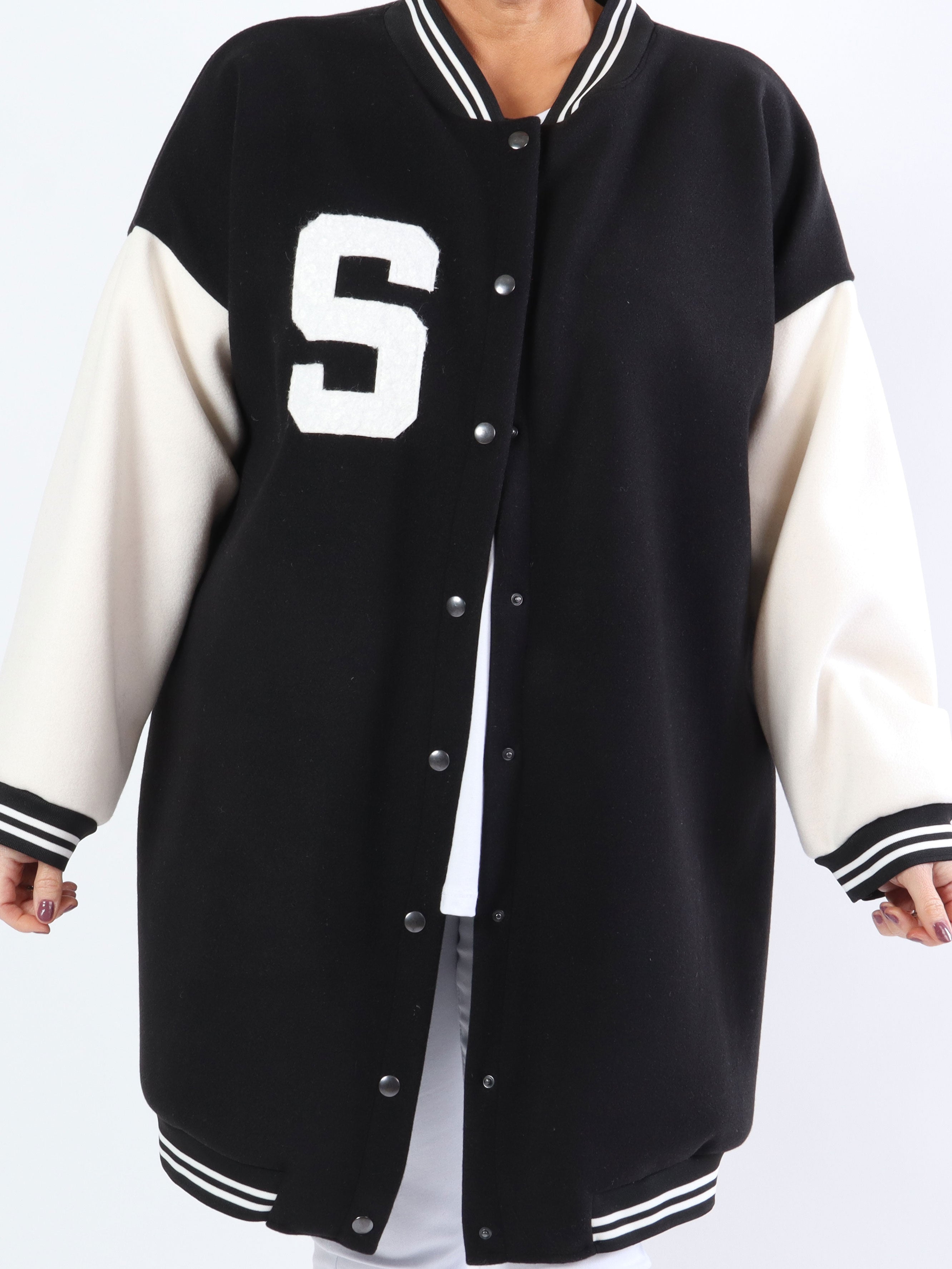 Andy - Häftig plus size collegejacka med tryckknappar