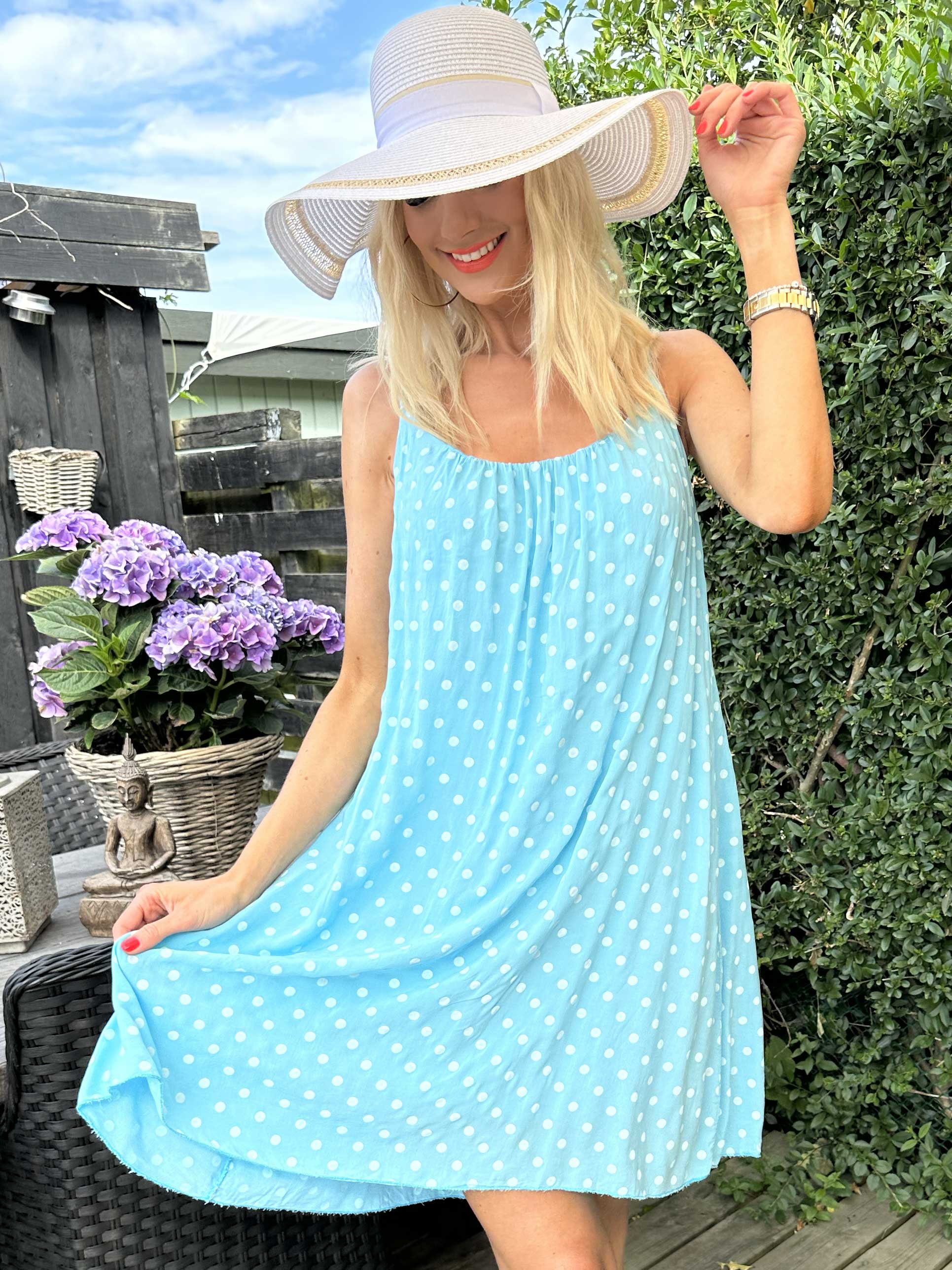 Annie Dot - Prickig viskosklänning med flätade axelband - Black