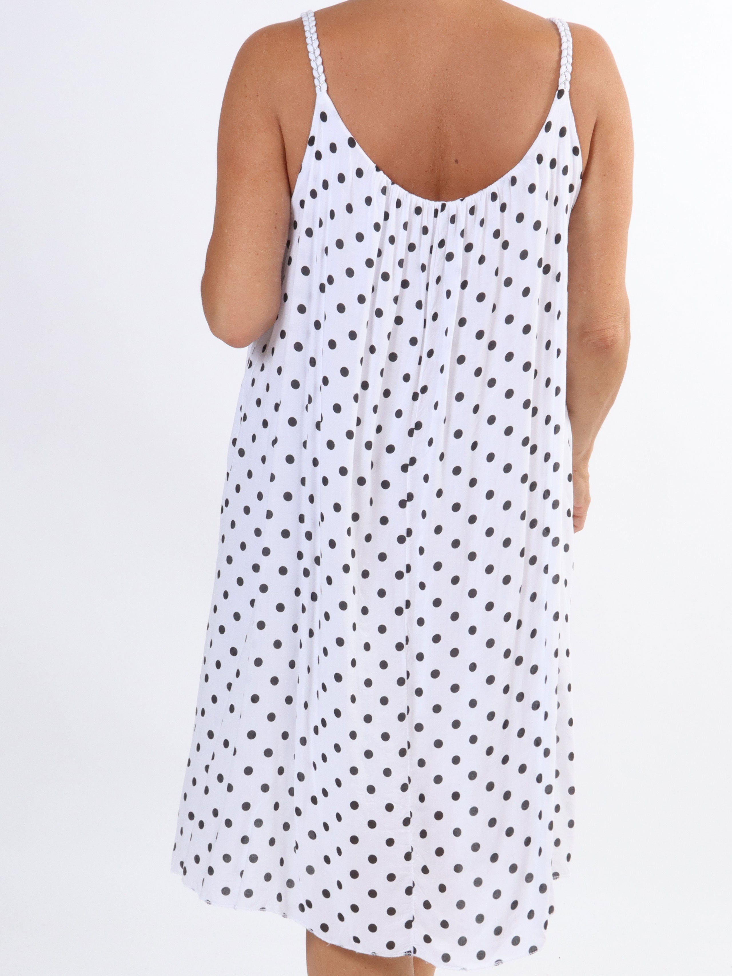 Annie Dot - Prickig klänning i viskos med flätade axelband