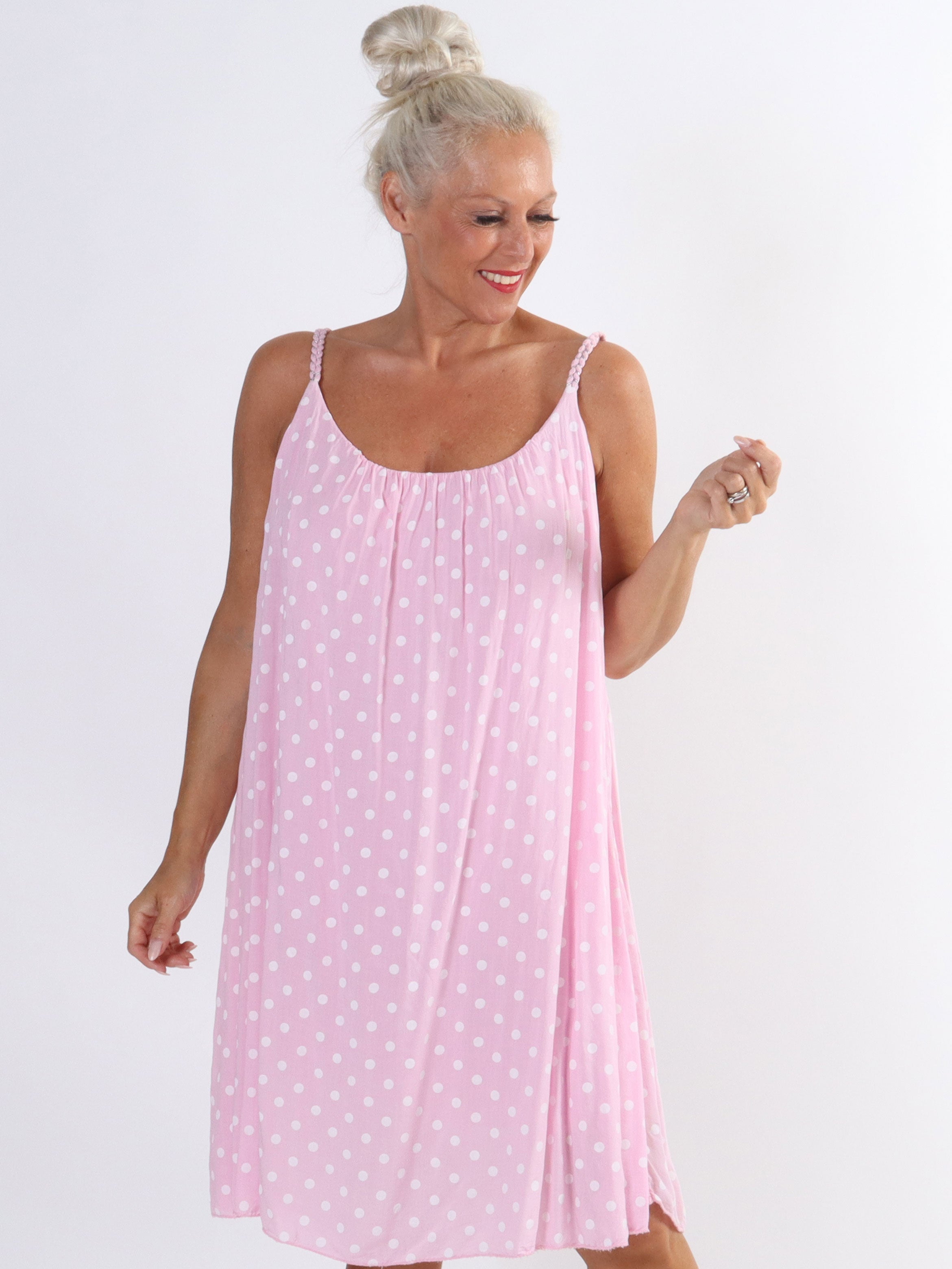 Annie Dot - Prickig klänning i viskos med flätade axelband