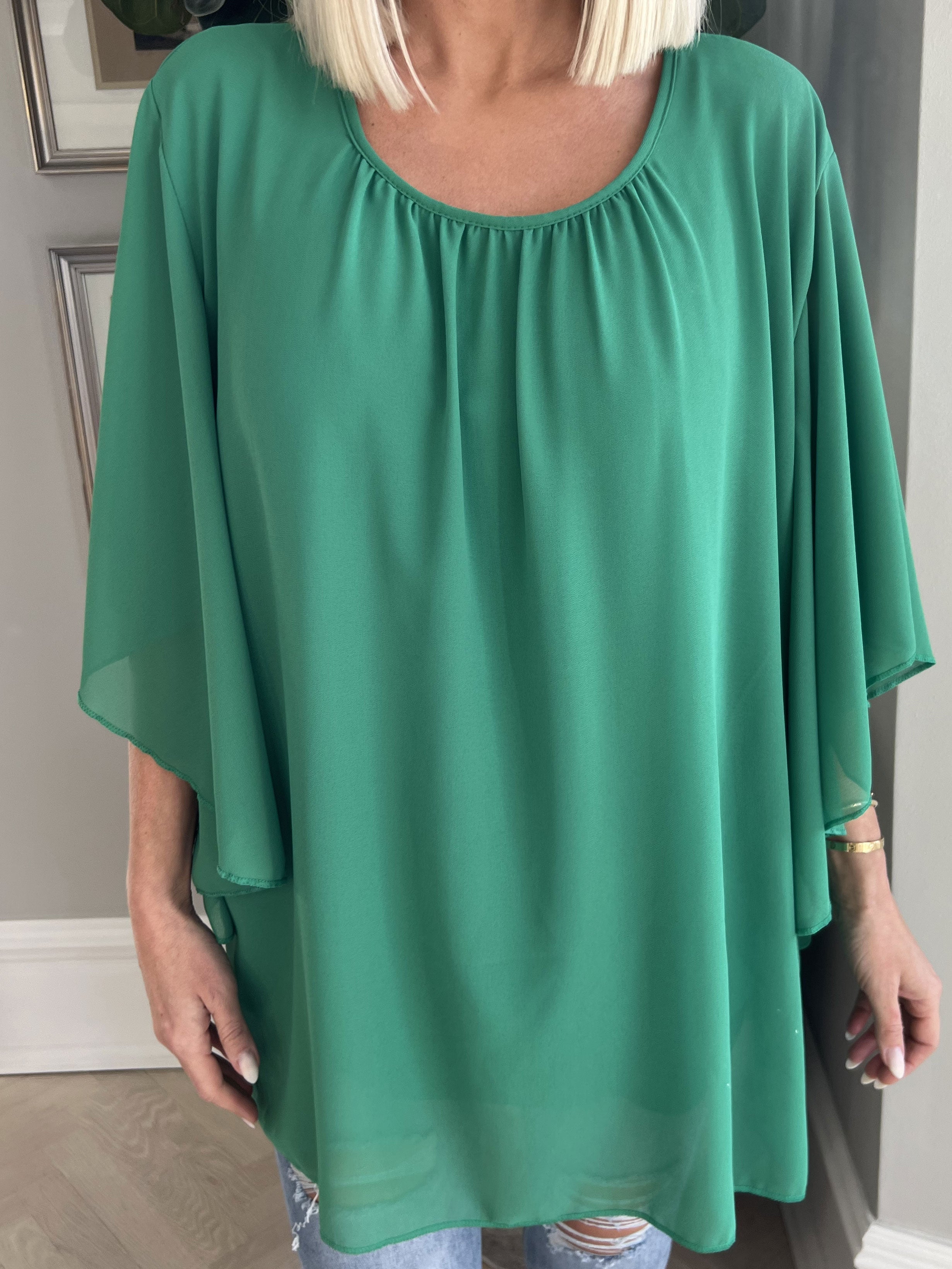 Annis - Söt tunika i lös passform i chiffong