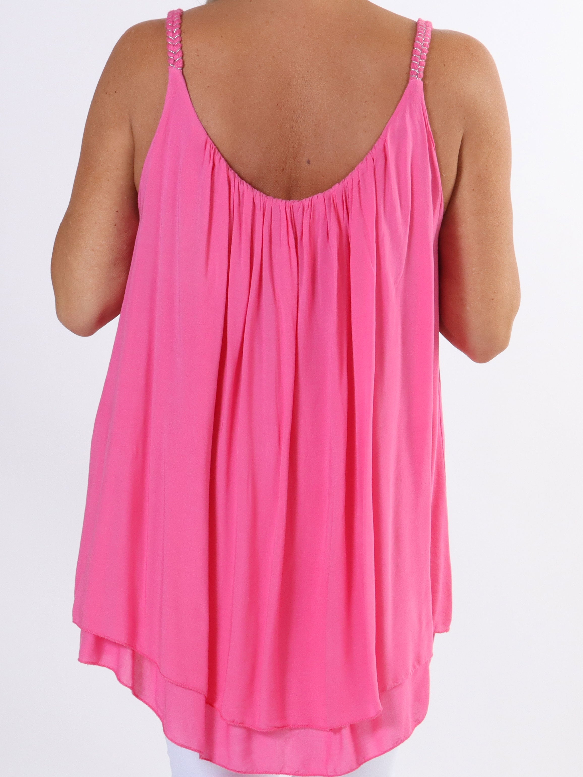 Asia - Söt viskostopp i plus size med flätade band