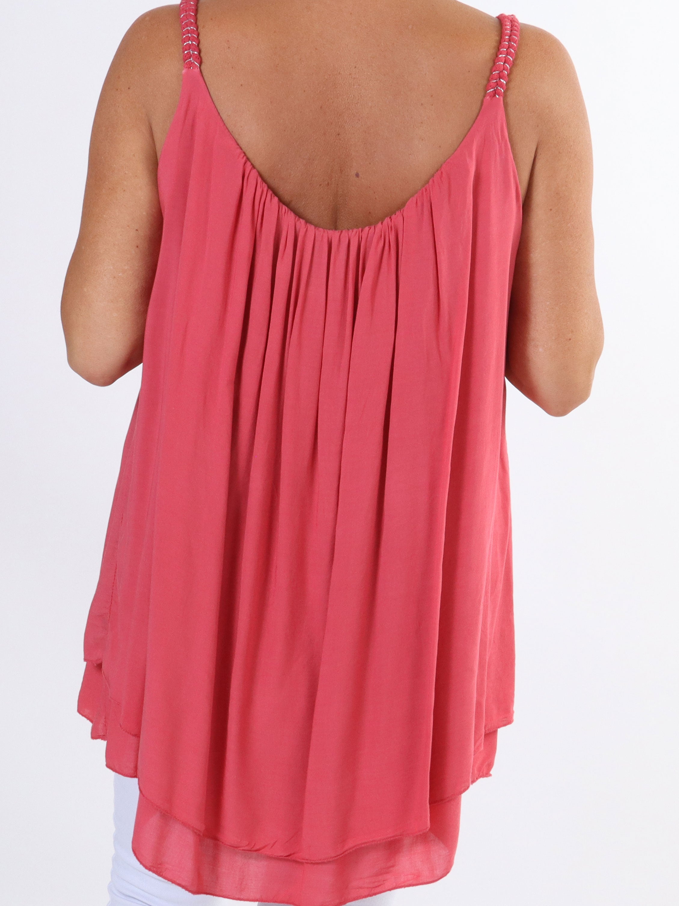 Asia - Söt viskostopp i plus size med flätade band