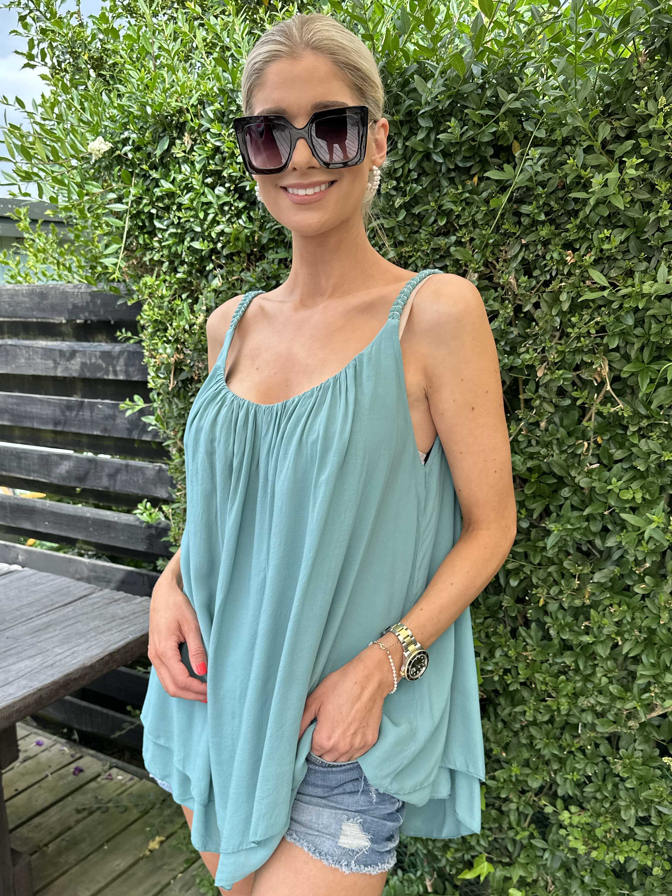 Asia - Söt enfärgad viskostopp med flätade band