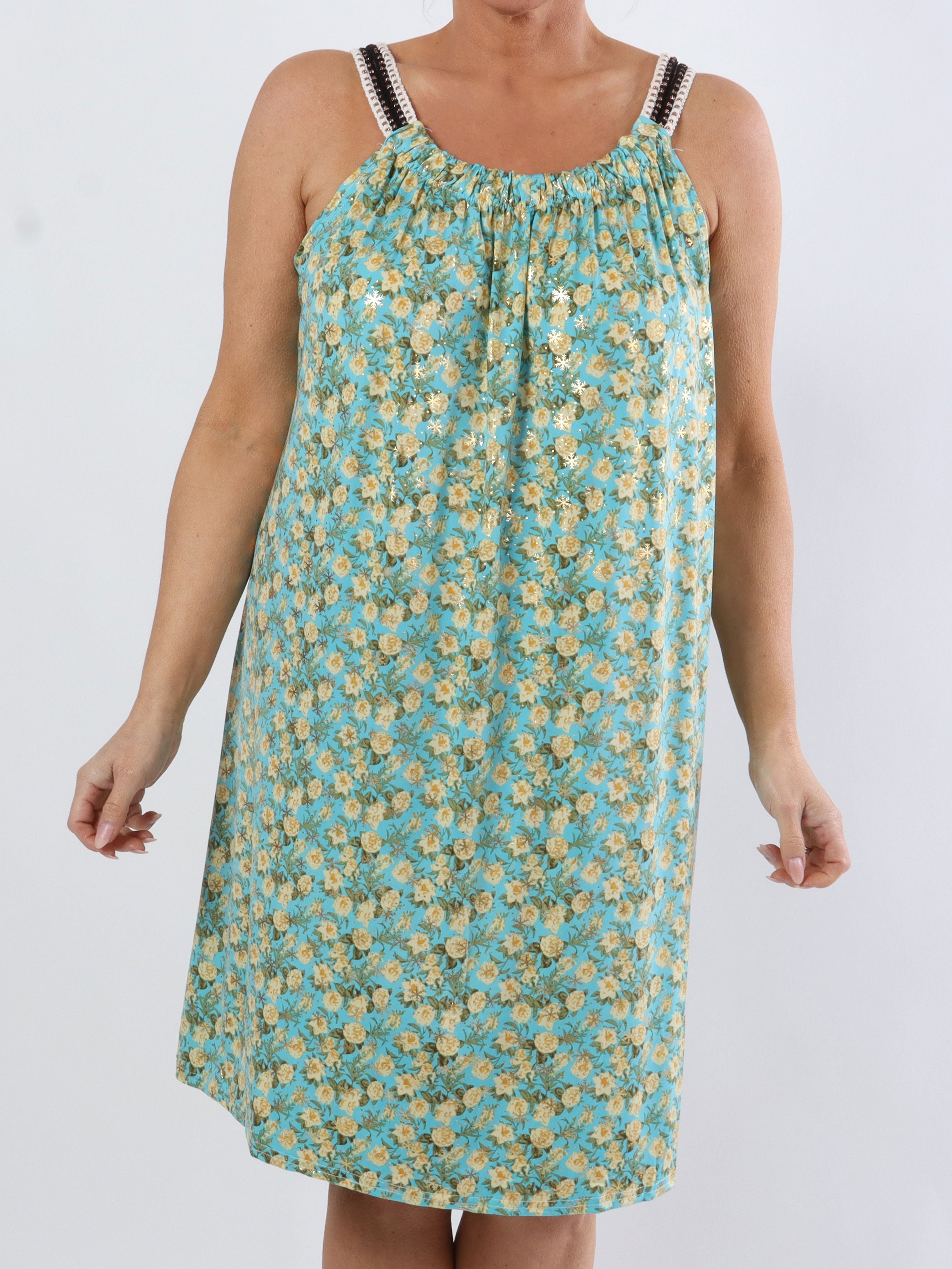 Asta Flower - Elastisk klänning i plus size med band och blommigt tryck