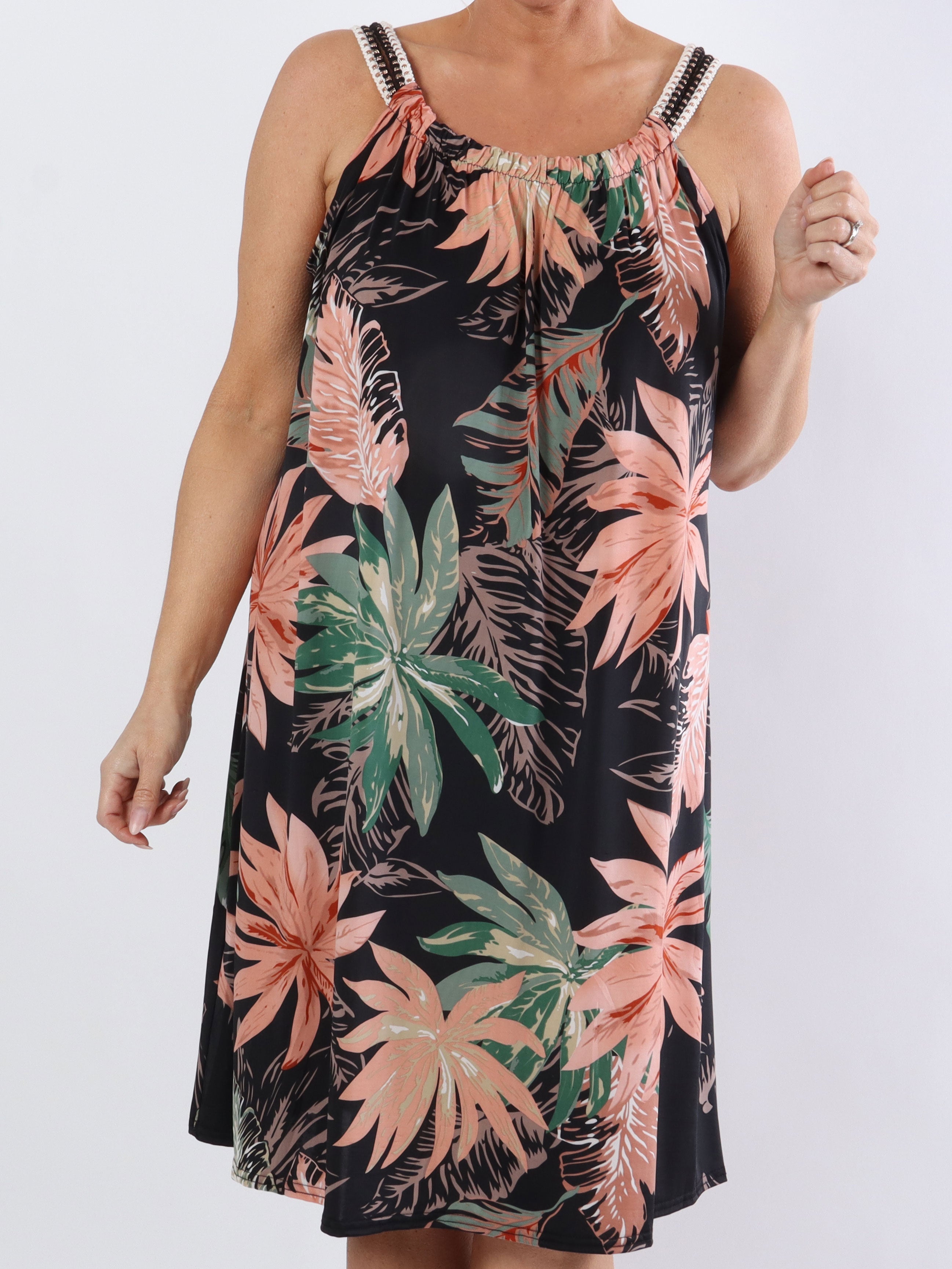 Asta Leaf - Elastisk klänning med band i plus size med blommigt tryck