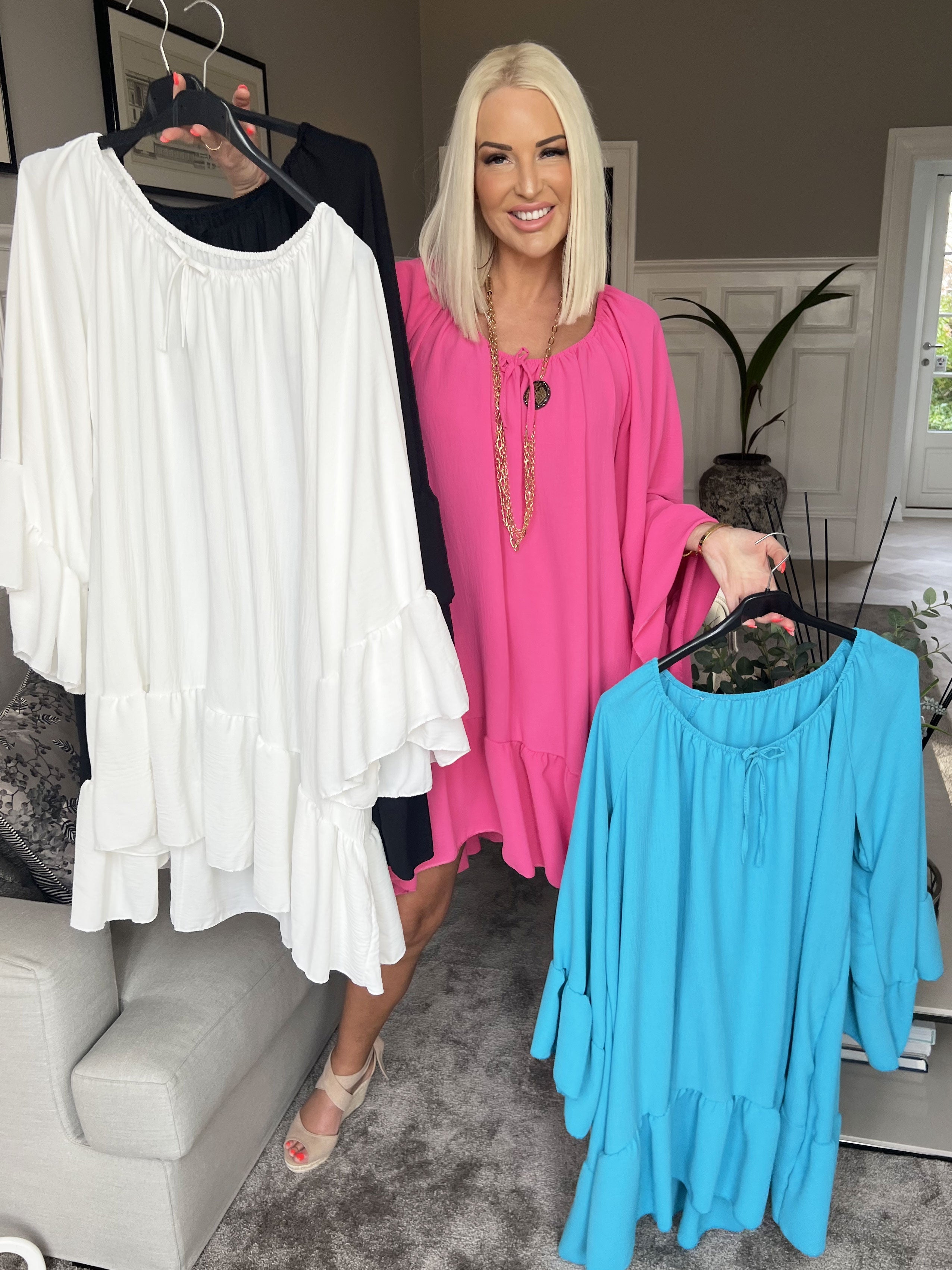 Asta - Tunikaklänning med volanger och gummiband i halsen