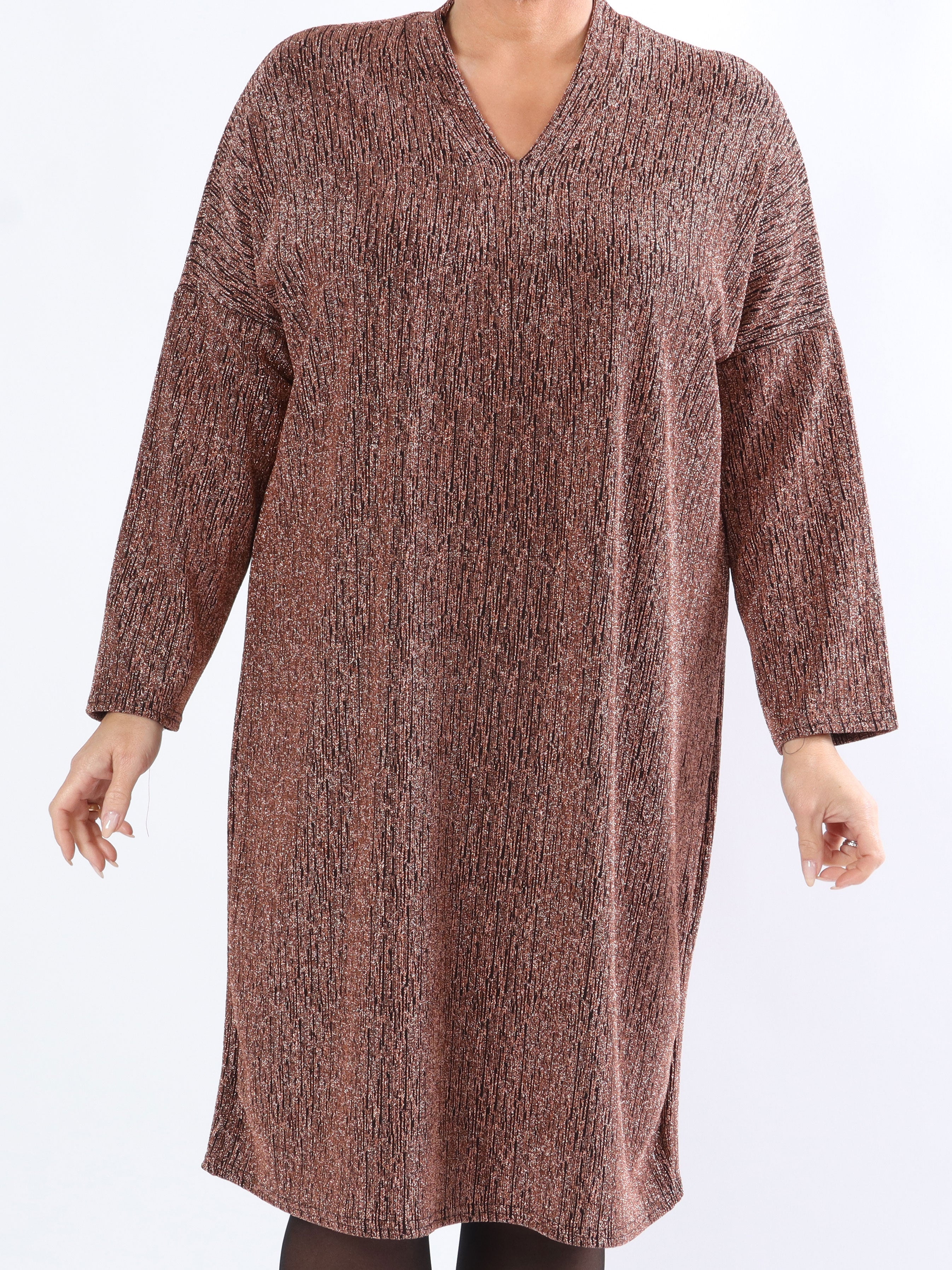 Audine - Enkel glittrig klänning i elastiskt tyg i stora storlekar - Silver