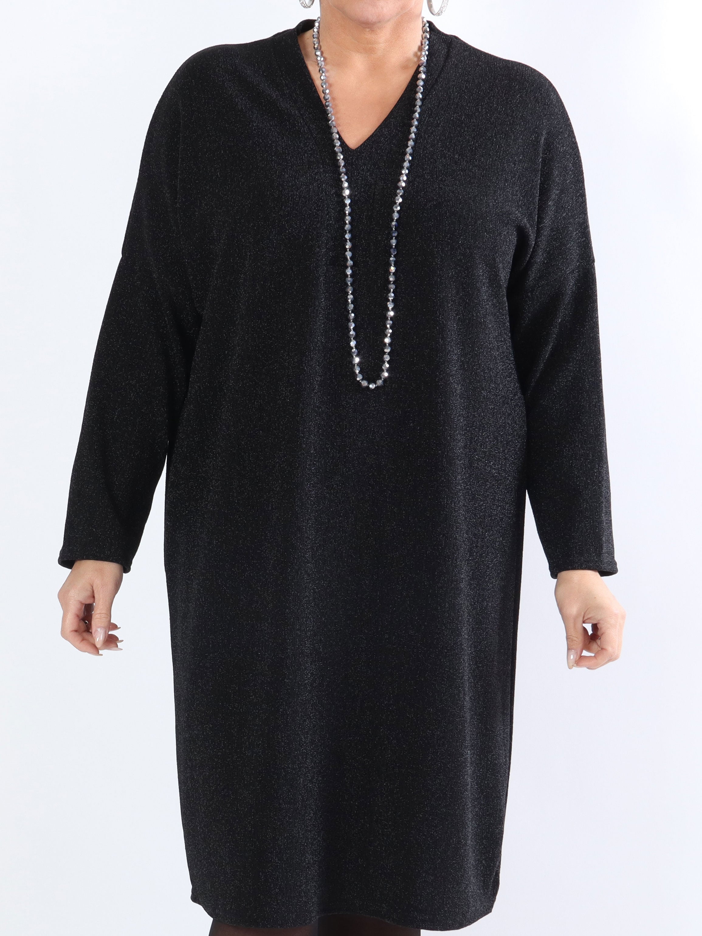 Audine - Enkel glittrig klänning i elastiskt tyg i stora storlekar