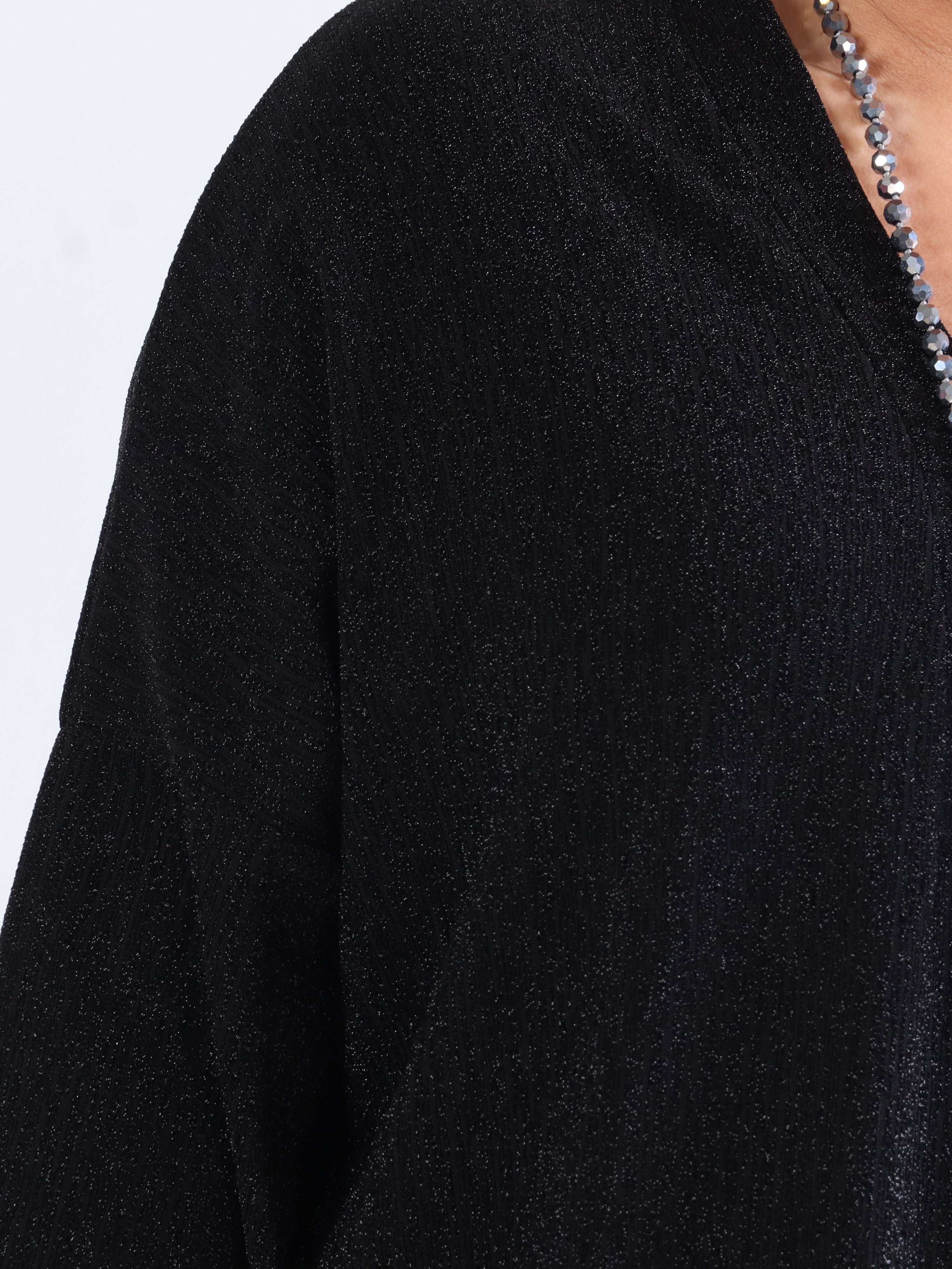 Audine - Enkel glittrig klänning i elastiskt tyg i stora storlekar