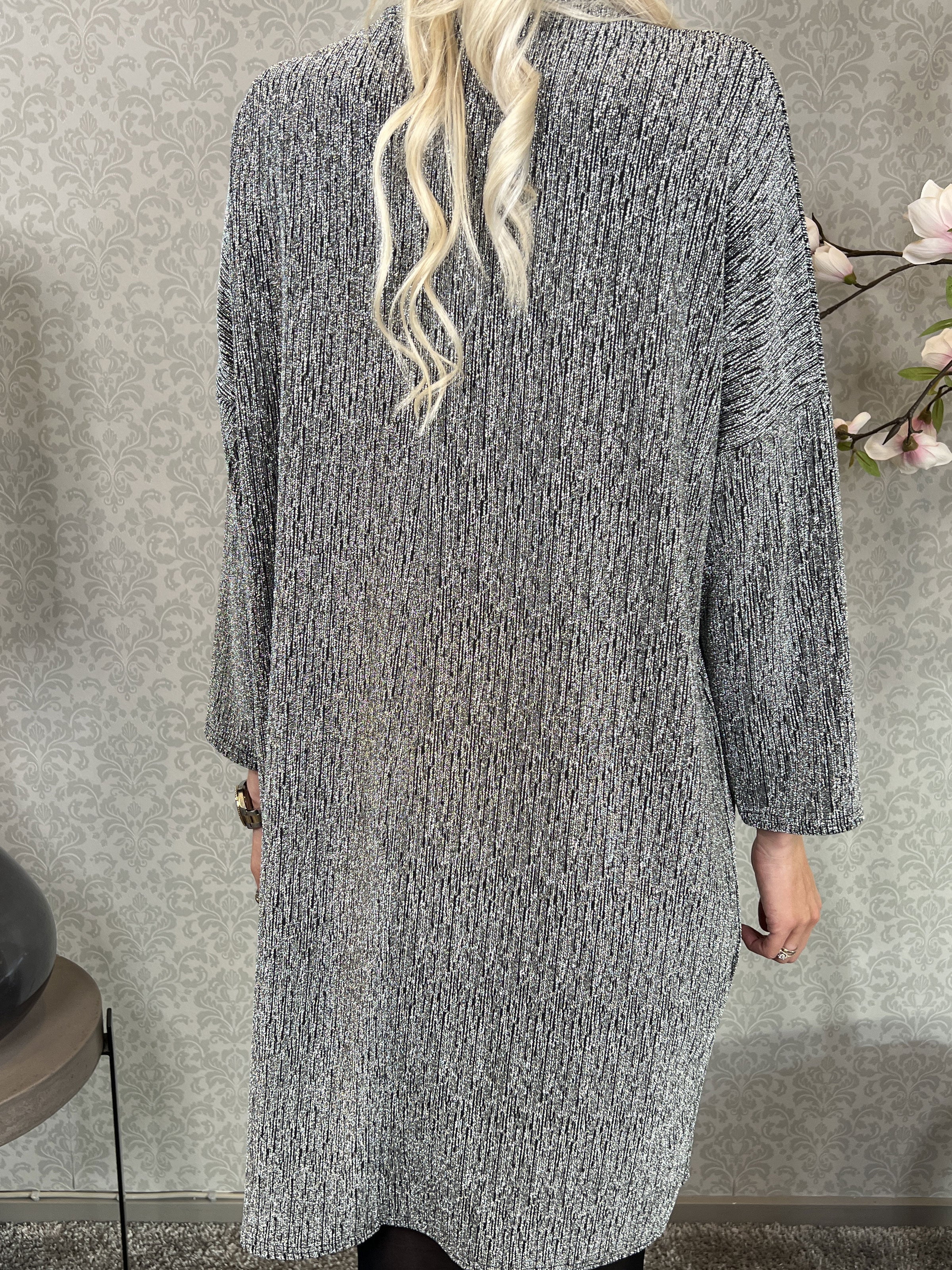 Audine - Enkel glitterklänning i elastiskt tyg