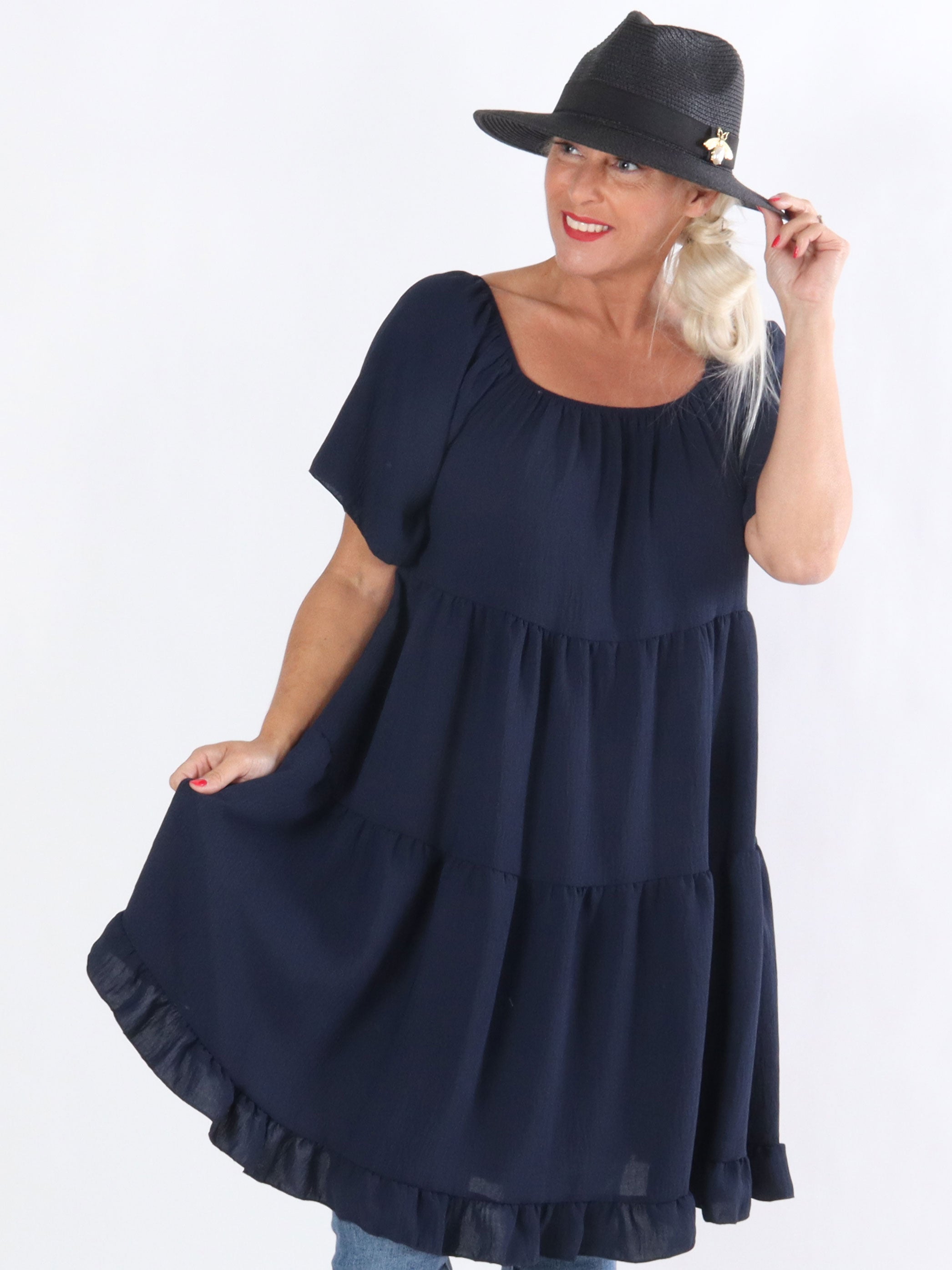 Babeth - Klänning med lagerformad look och volanger