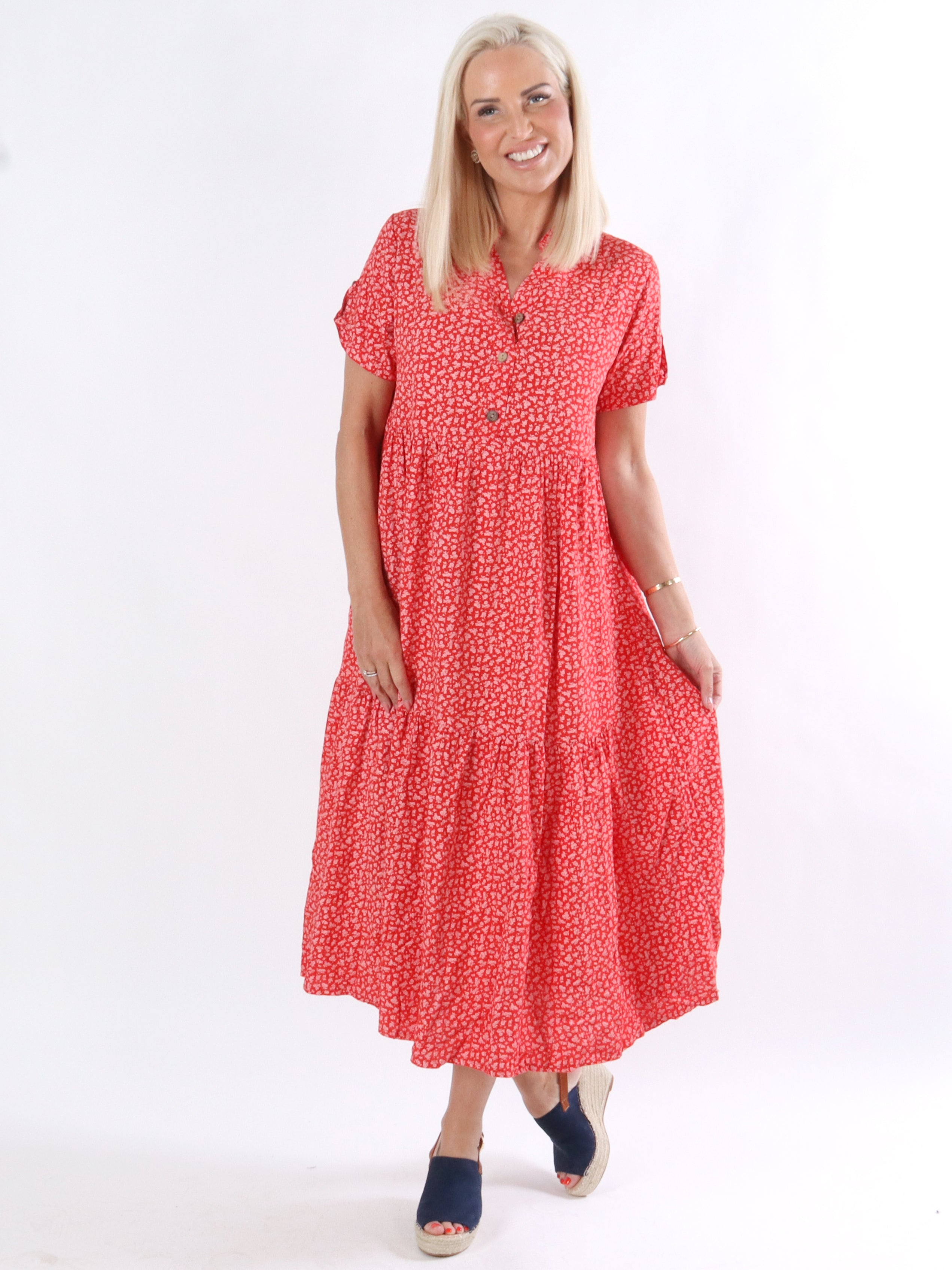 Barbara - Armégrön klänning med blommönster och knappar på bröstet