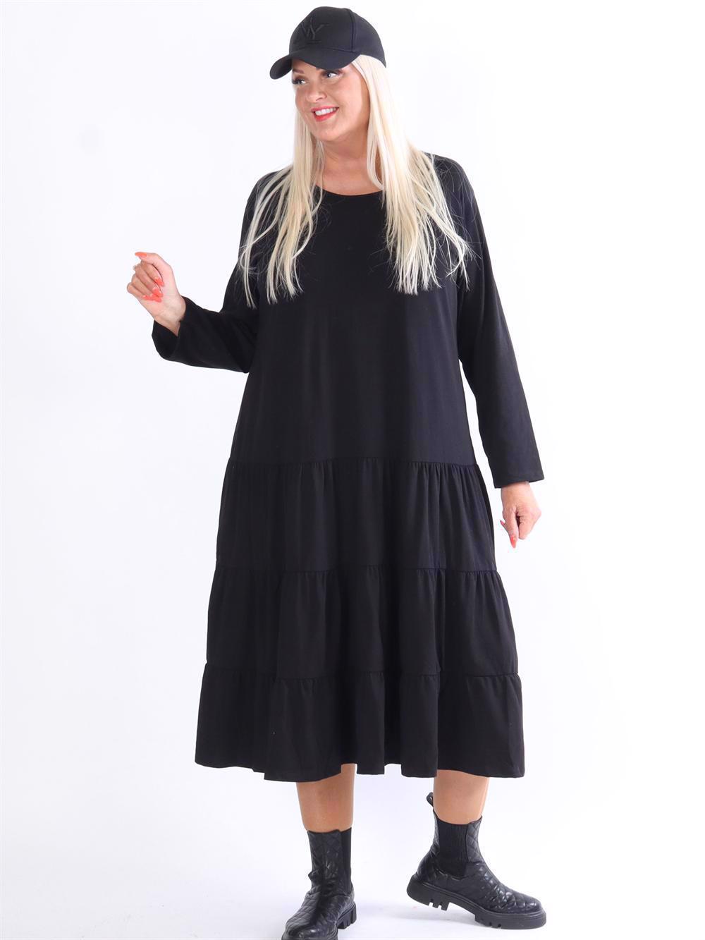 Batilda - Lång joggingklänning med lager på lager-look