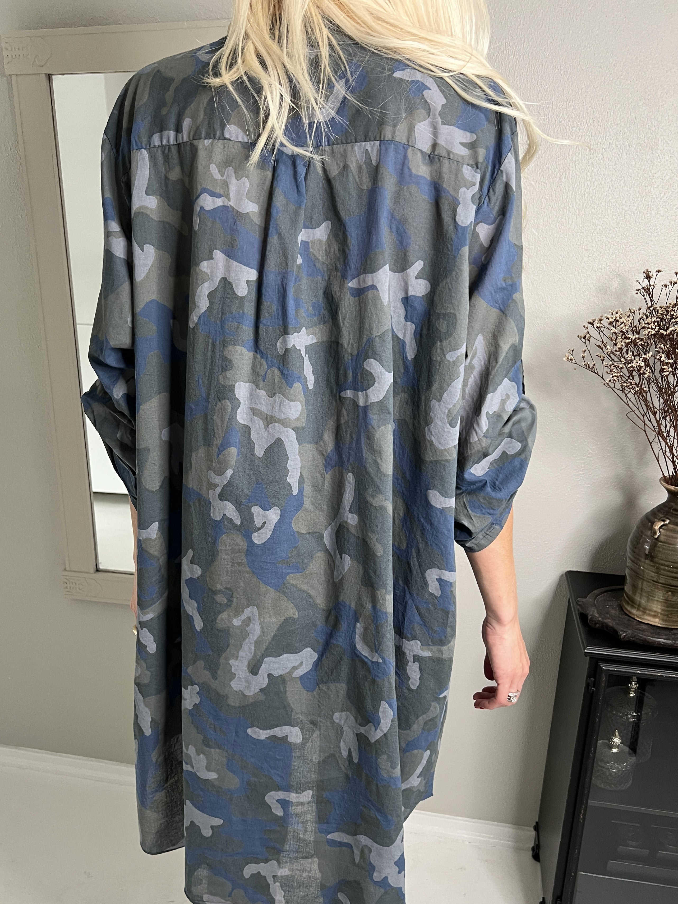 Berna Camo - Skjorta i kamouflagetryck med fickor