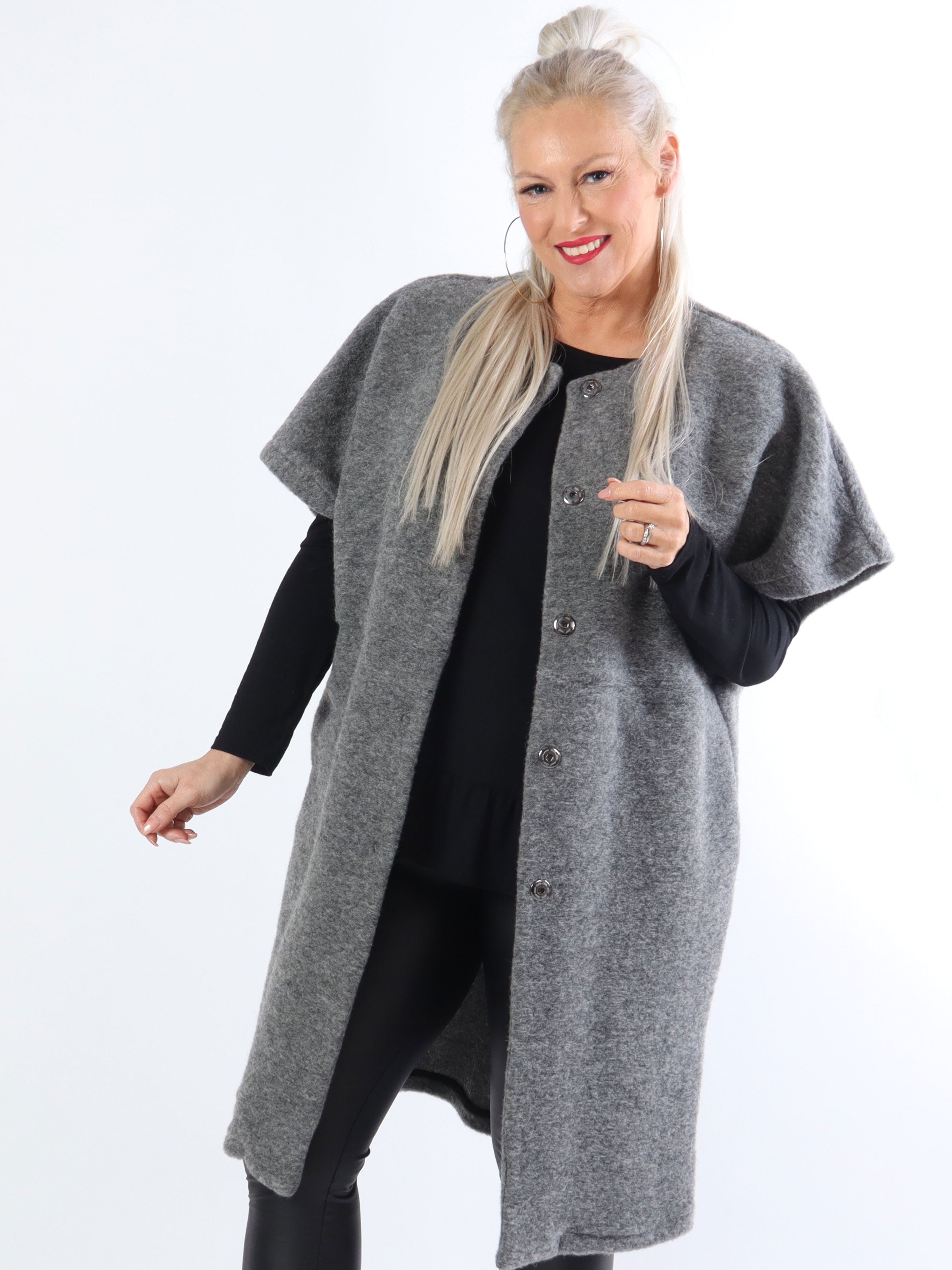 Bianca - Mjuk varm väst med knappar