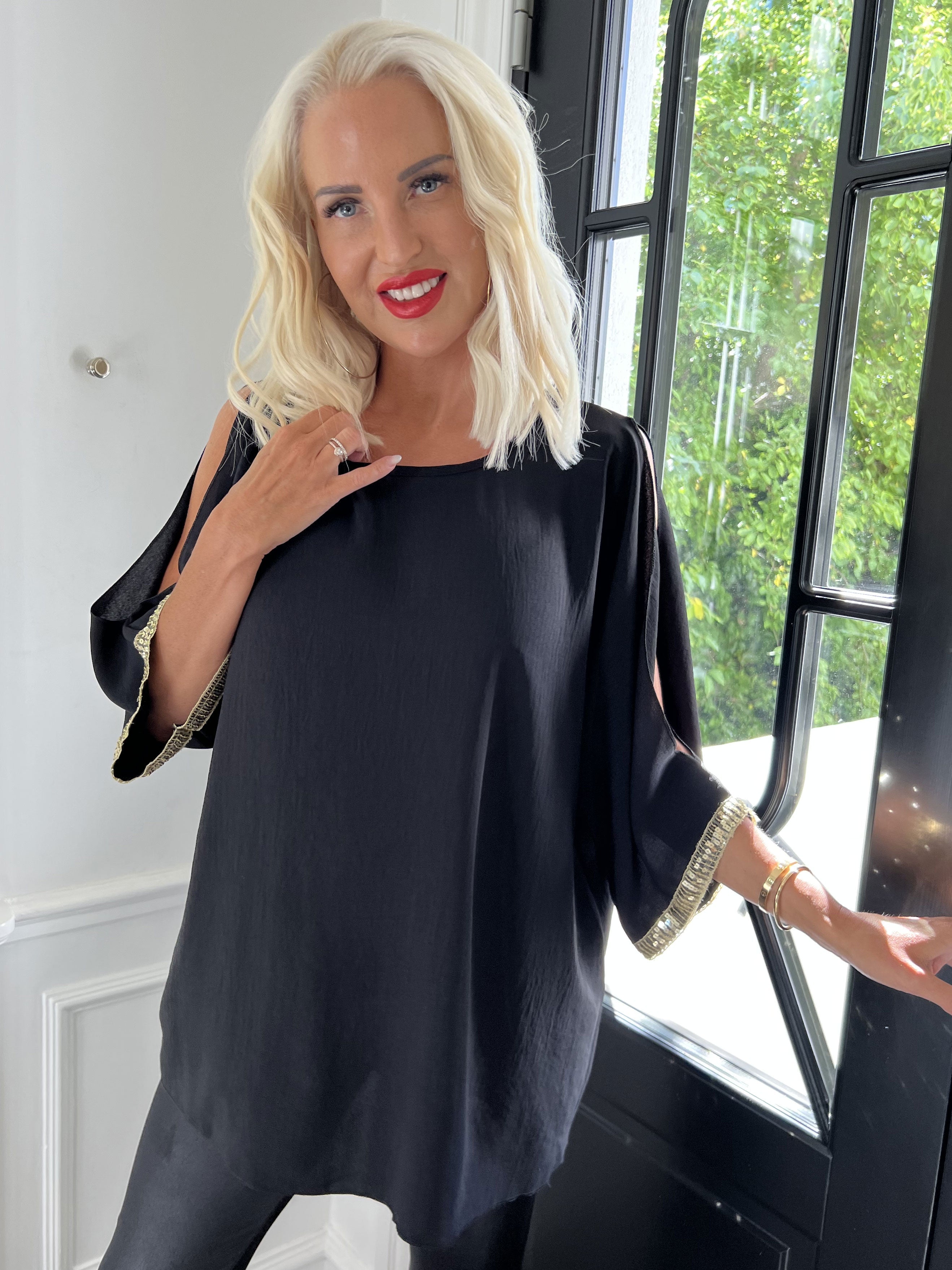 Capri - Tunika med öppna ärmar