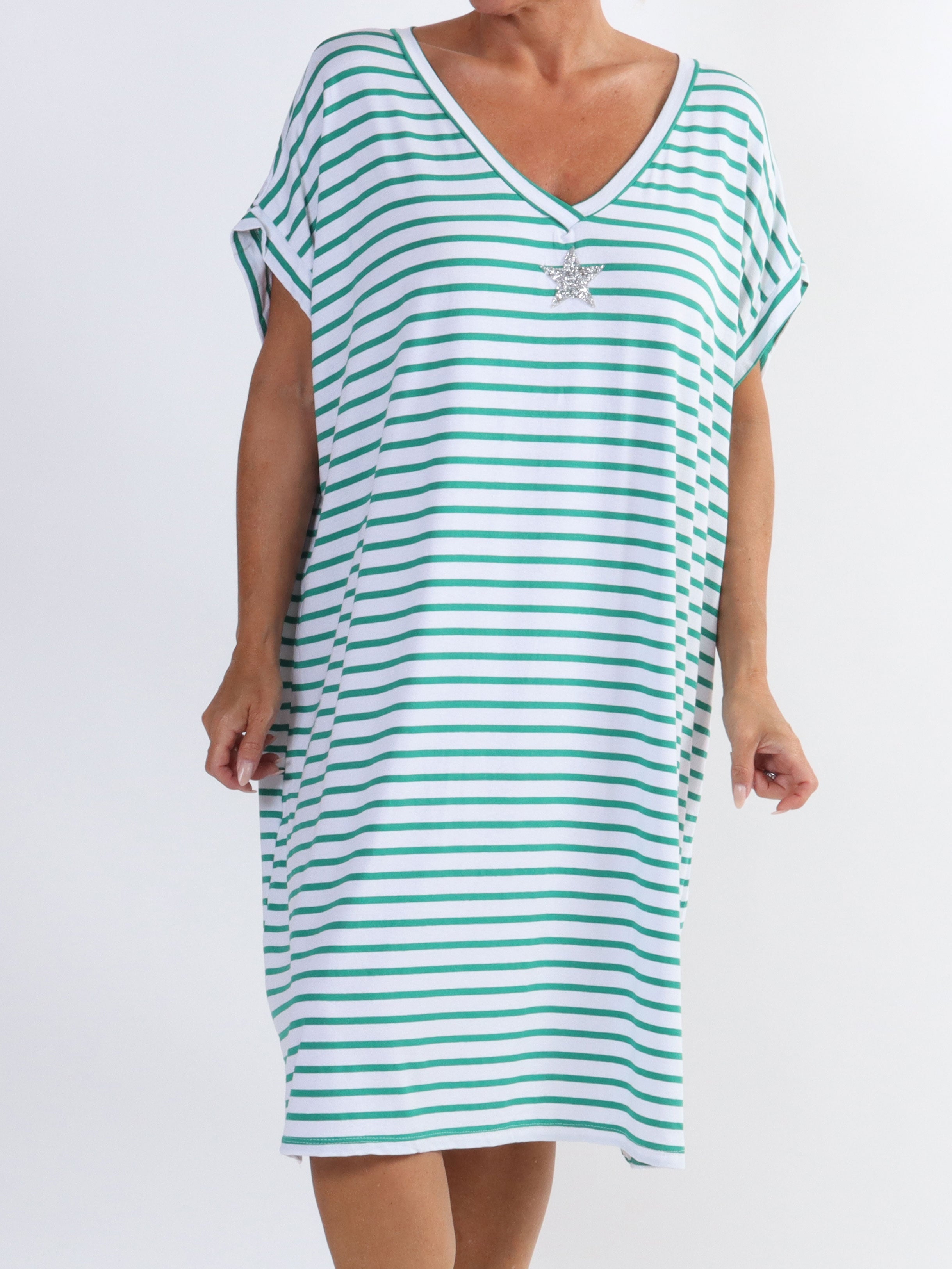 Cath - T-shirtklänning i viskos med silverstjärna i plusstorlek - Red