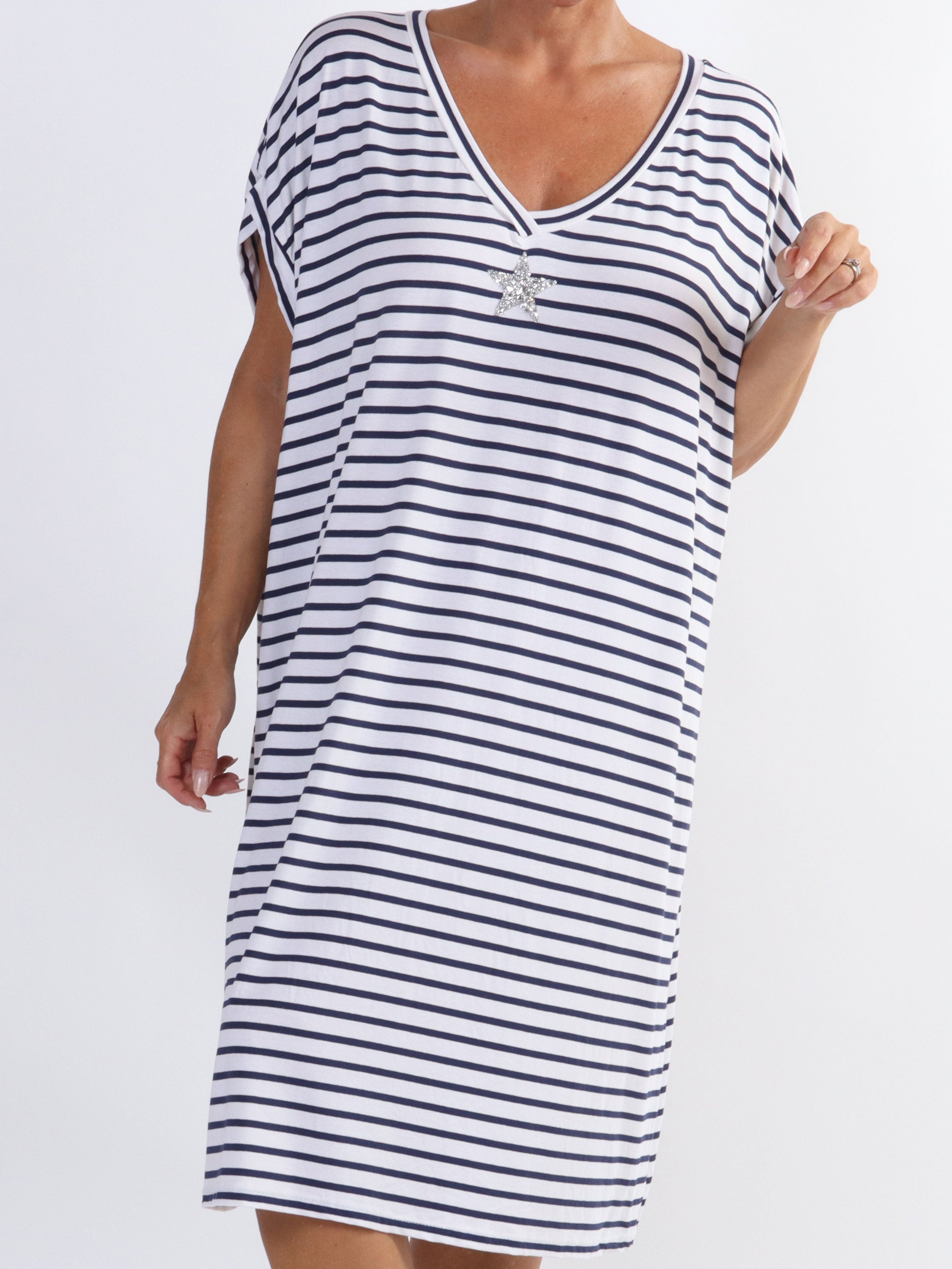 Cath - T-shirtklänning i viskos med silverstjärna i plusstorlek